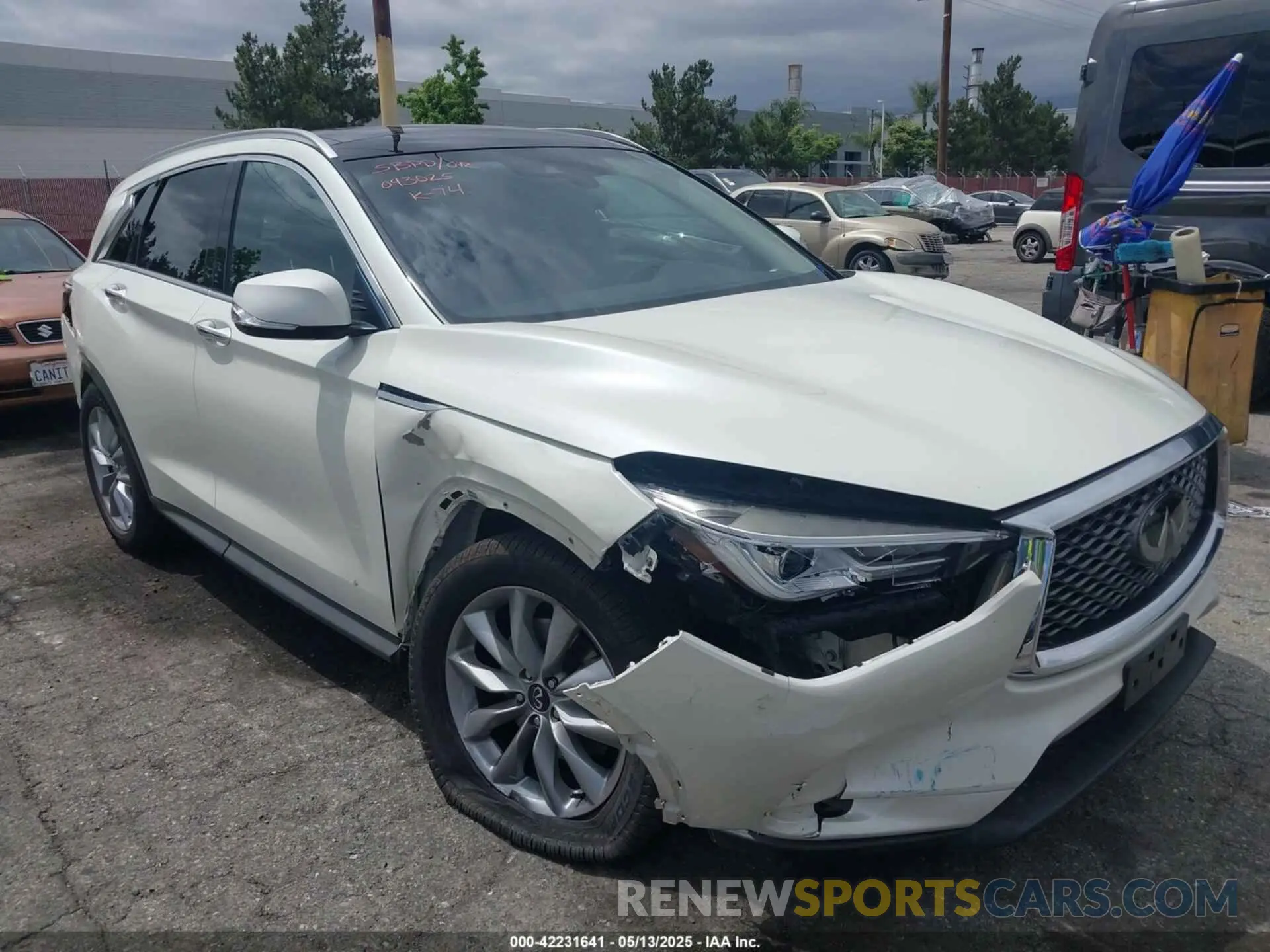 6 Photograph of a damaged car 3PCAJ5M12LF100527 INFINITI QX50 2020