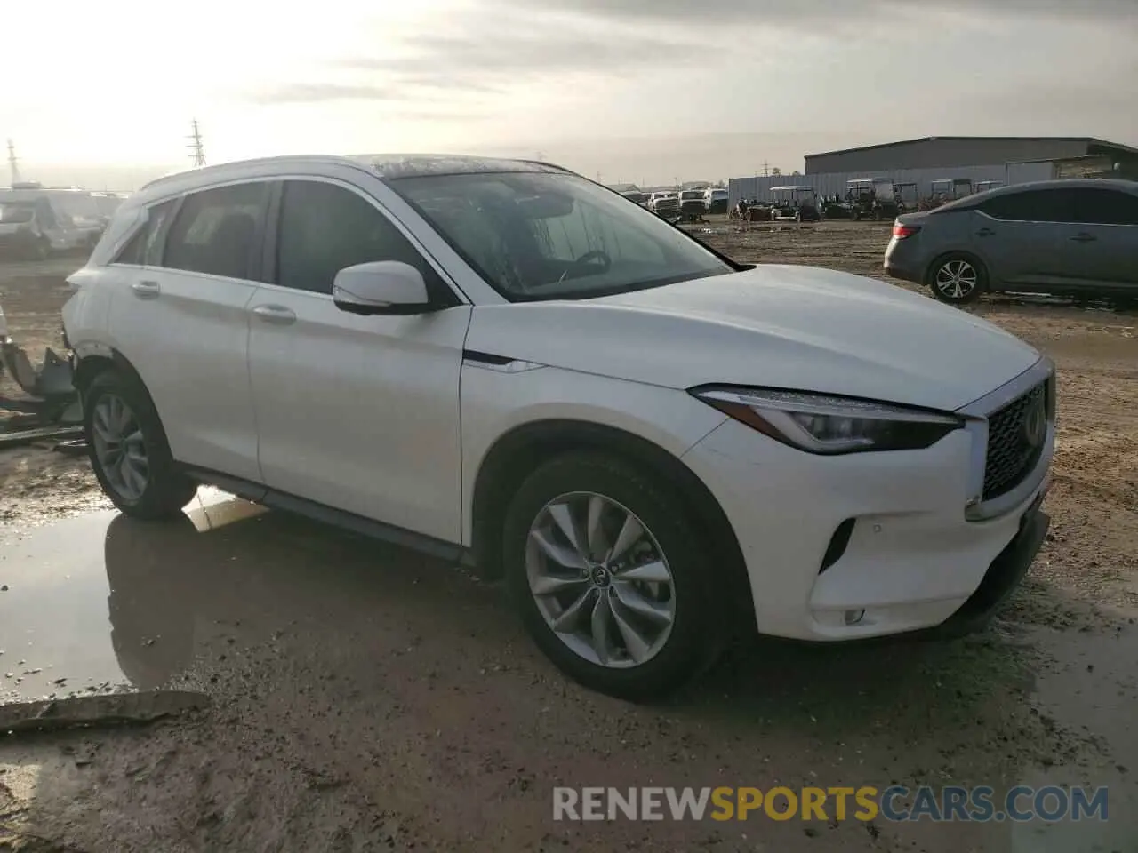4 Photograph of a damaged car 3PCAJ5M12LF102665 INFINITI QX50 2020
