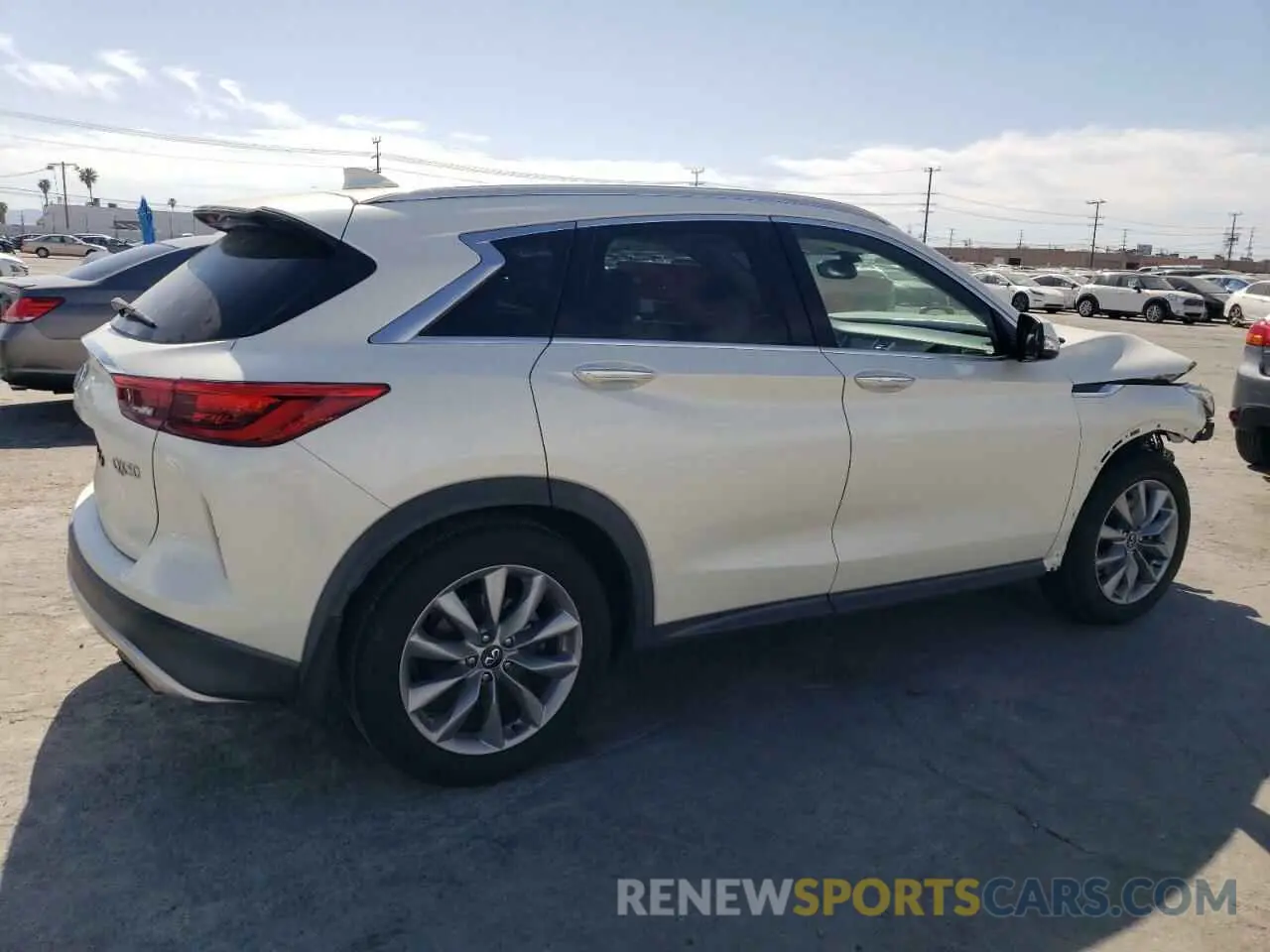 3 Фотография поврежденного автомобиля 3PCAJ5M12LF105226 INFINITI QX50 2020