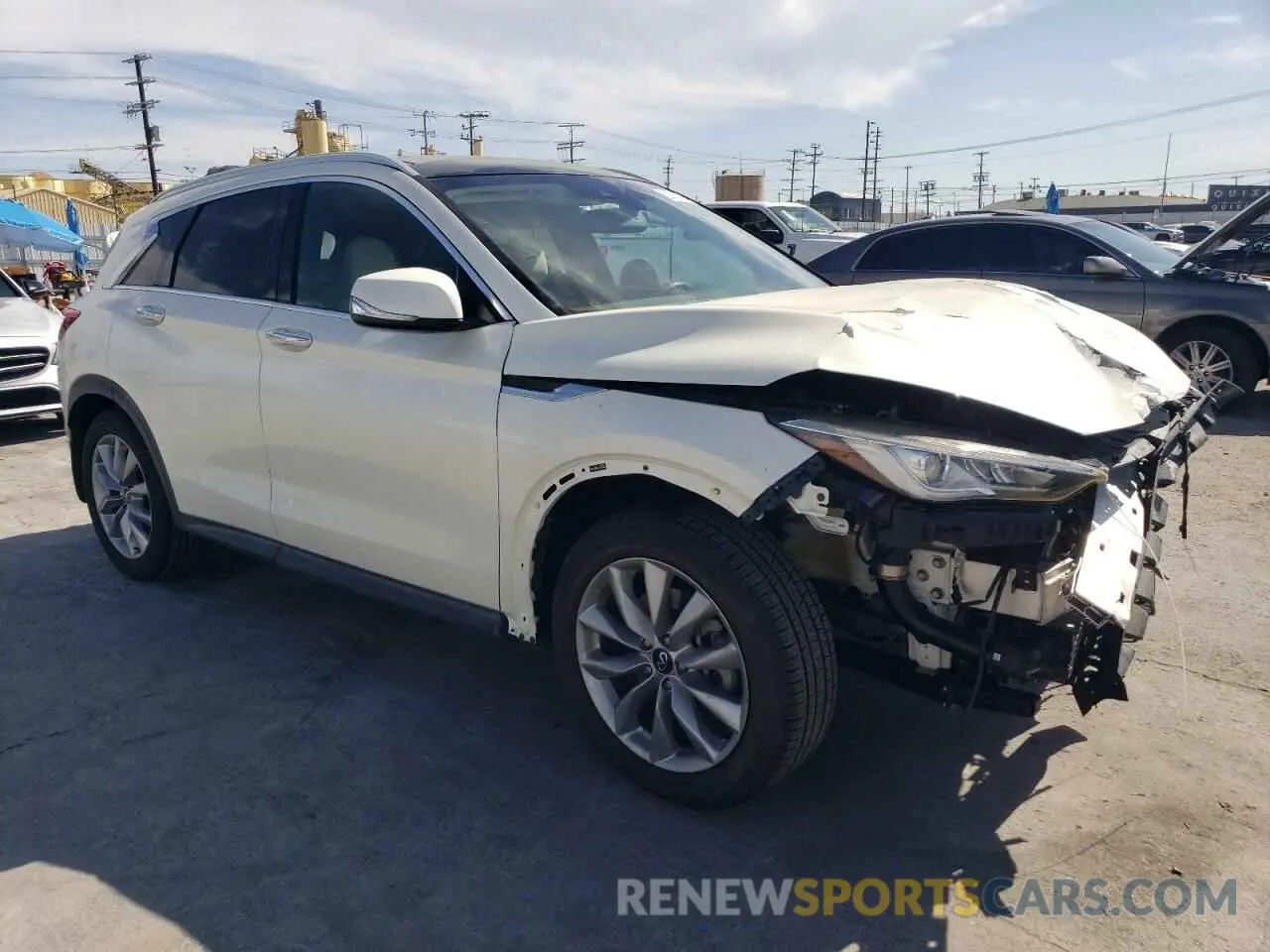 4 Фотография поврежденного автомобиля 3PCAJ5M12LF105226 INFINITI QX50 2020