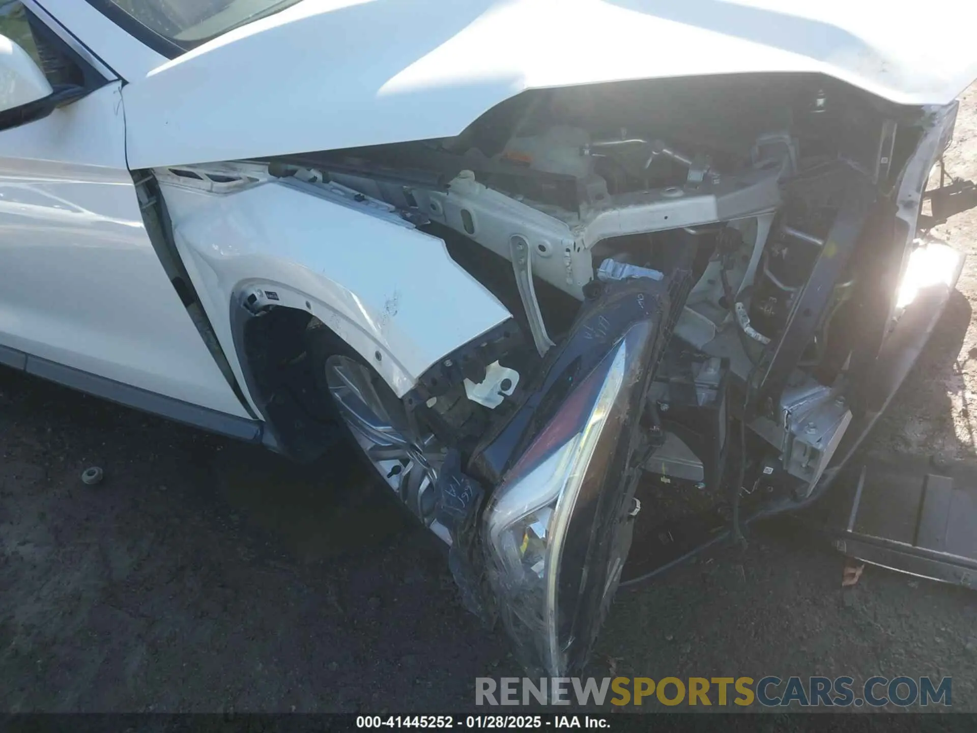 11 Photograph of a damaged car 3PCAJ5M12LF110250 INFINITI QX50 2020