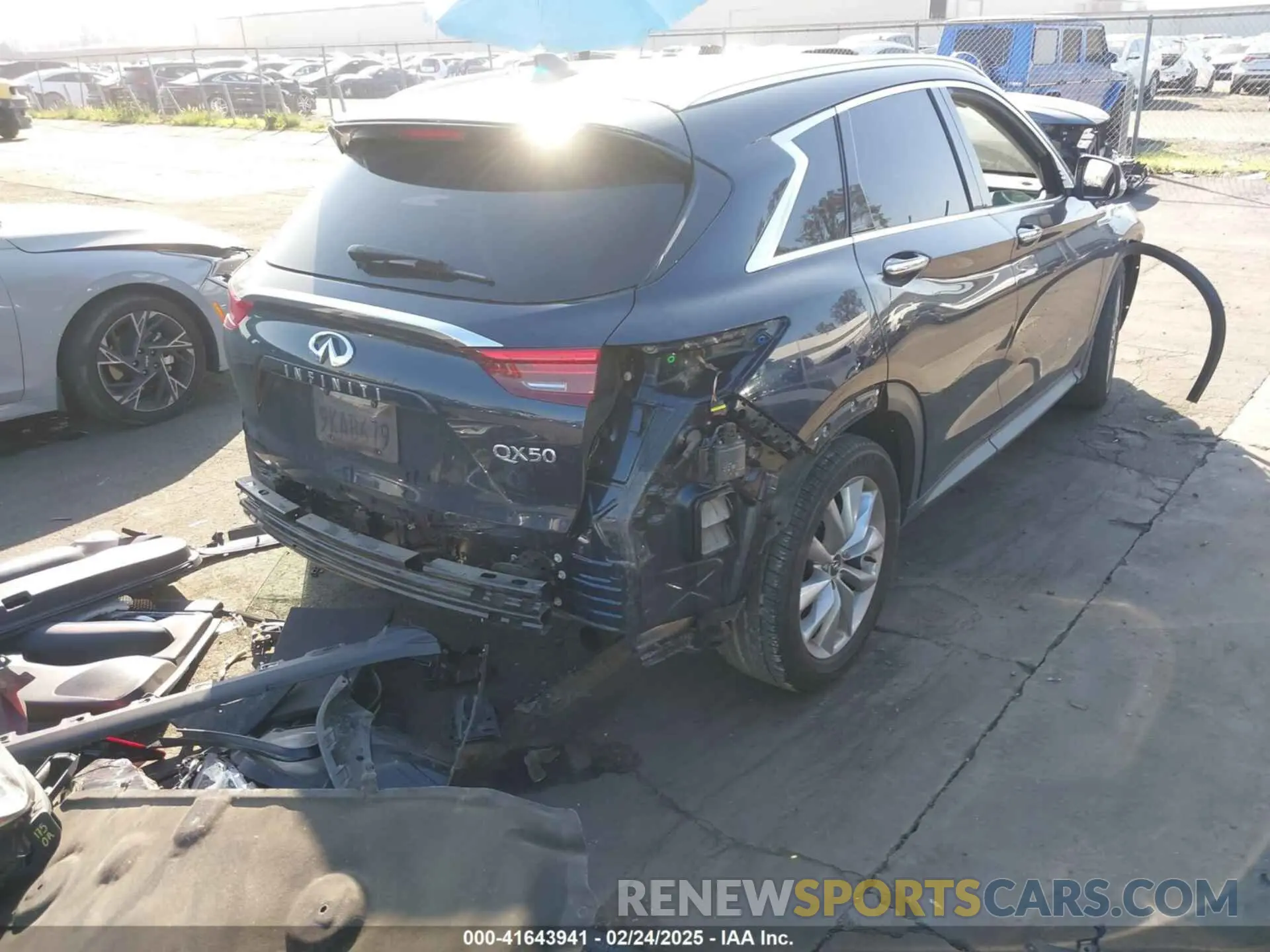 4 Photograph of a damaged car 3PCAJ5M13LF107535 INFINITI QX50 2020