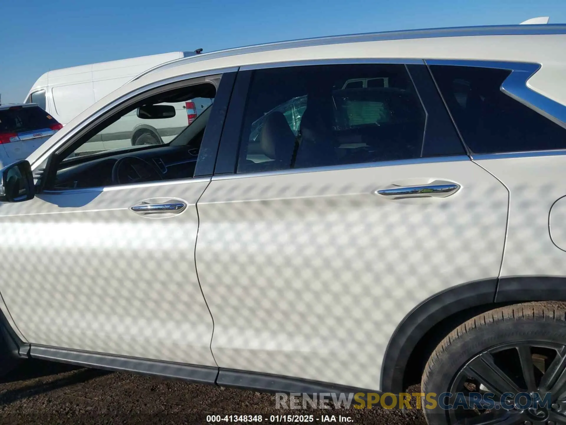 14 Photograph of a damaged car 3PCAJ5M13LF109950 INFINITI QX50 2020