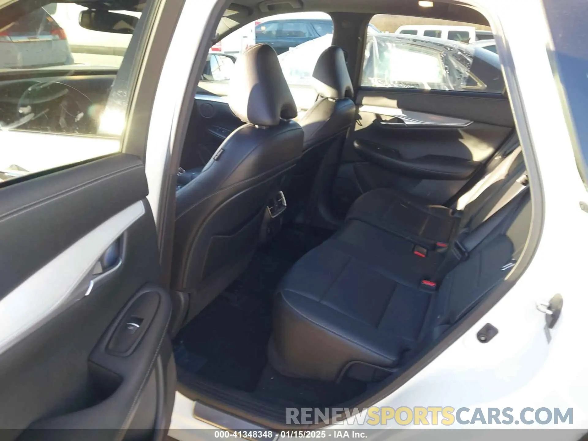 8 Photograph of a damaged car 3PCAJ5M13LF109950 INFINITI QX50 2020