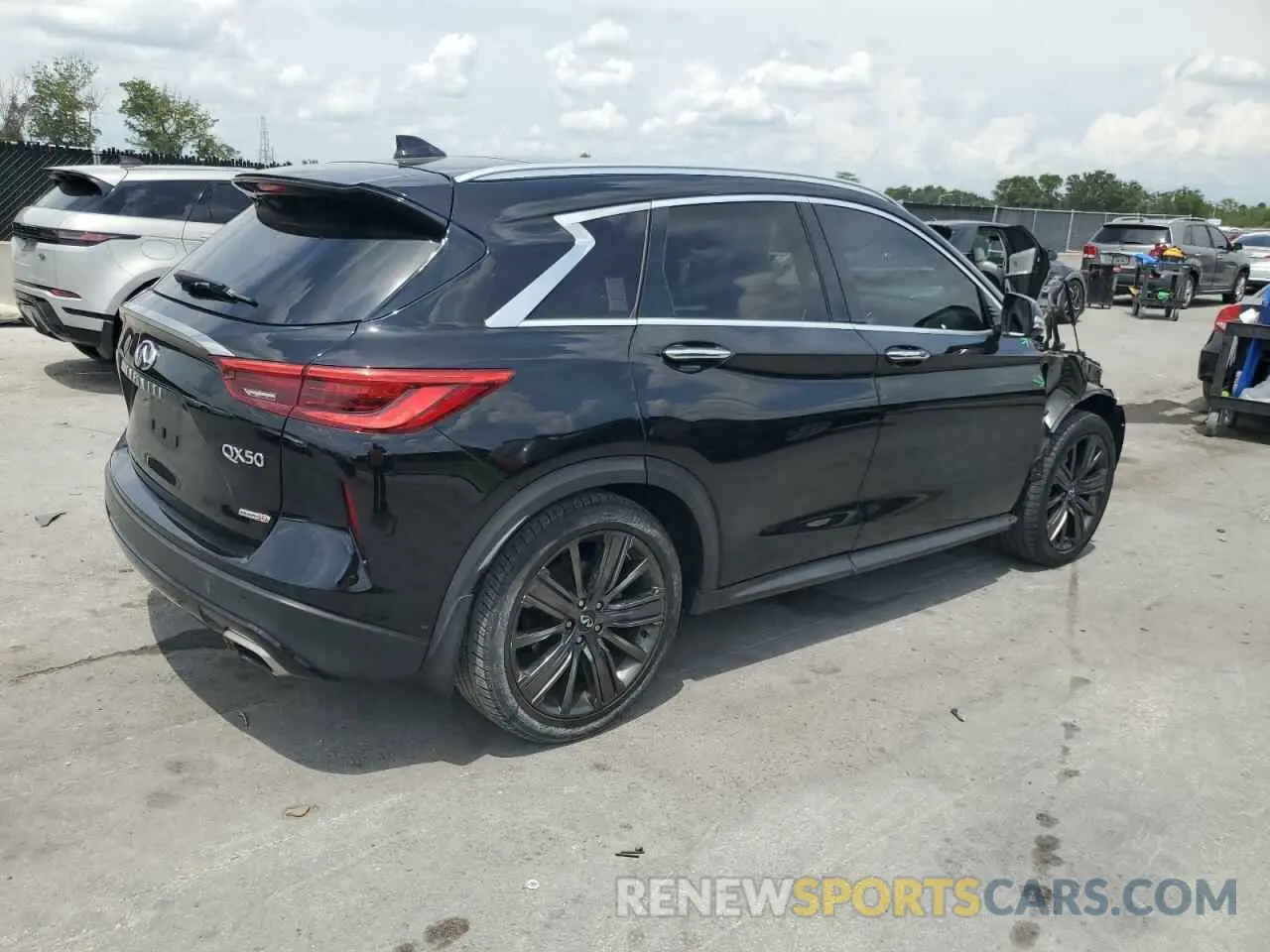 3 Фотография поврежденного автомобиля 3PCAJ5M15LF110663 INFINITI QX50 2020