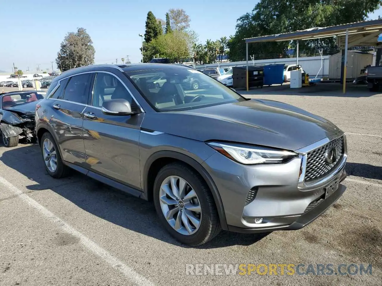 4 Photograph of a damaged car 3PCAJ5M18LF106686 INFINITI QX50 2020