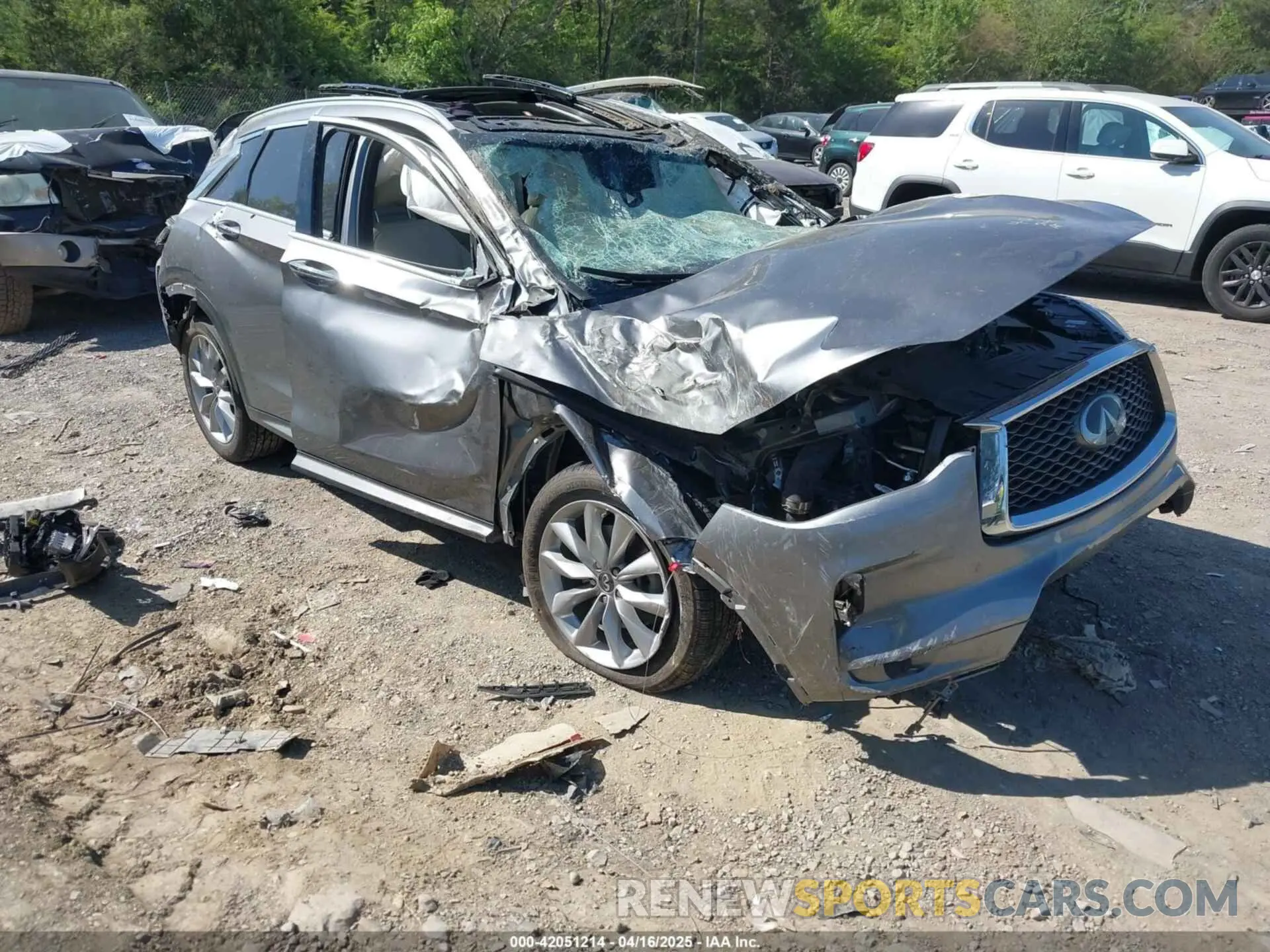 1 Photograph of a damaged car 3PCAJ5M18LF117588 INFINITI QX50 2020