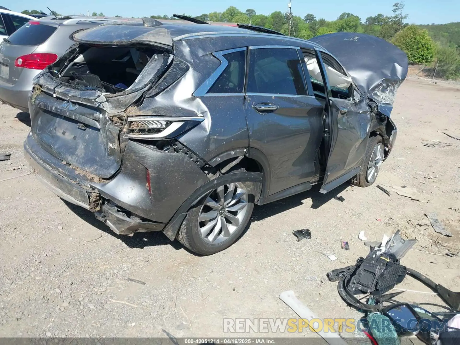 4 Photograph of a damaged car 3PCAJ5M18LF117588 INFINITI QX50 2020