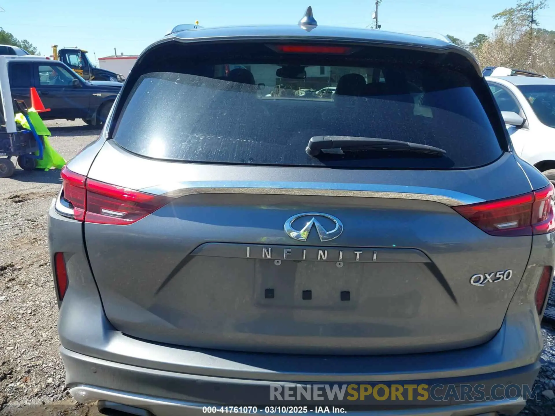16 Фотография поврежденного автомобиля 3PCAJ5M1XLF101179 INFINITI QX50 2020
