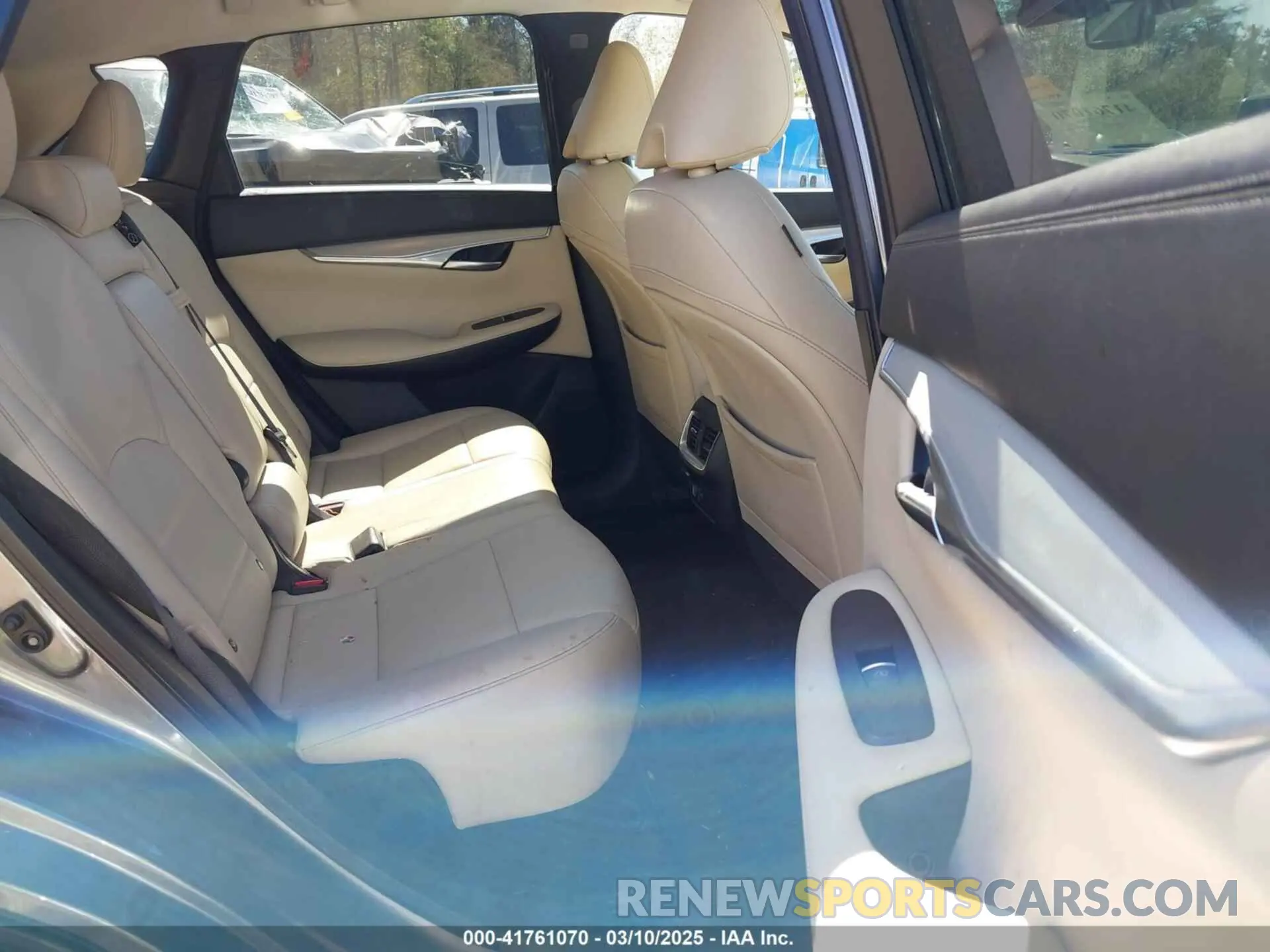 8 Фотография поврежденного автомобиля 3PCAJ5M1XLF101179 INFINITI QX50 2020