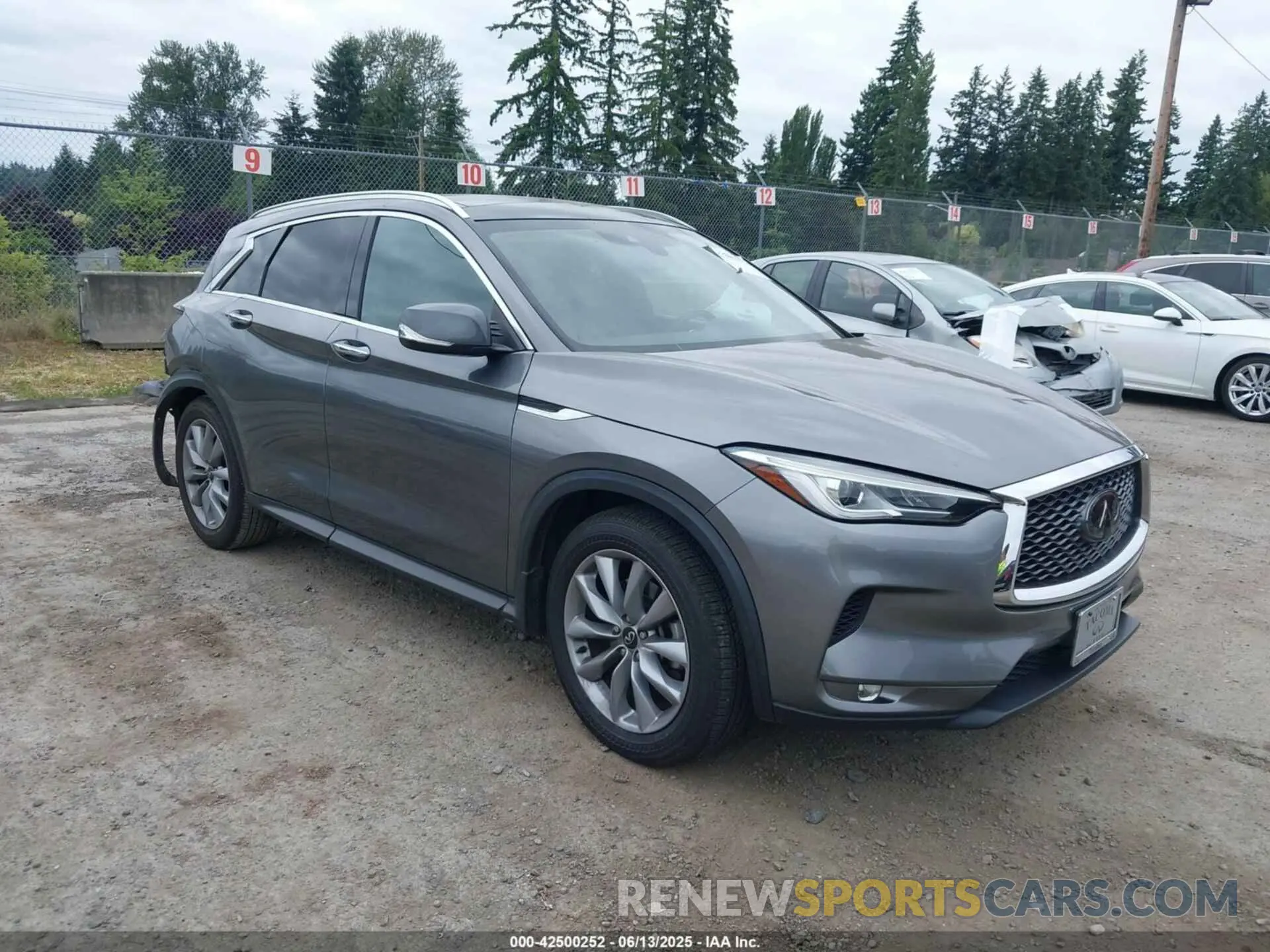 1 Photograph of a damaged car 3PCAJ5M1XLF117060 INFINITI QX50 2020