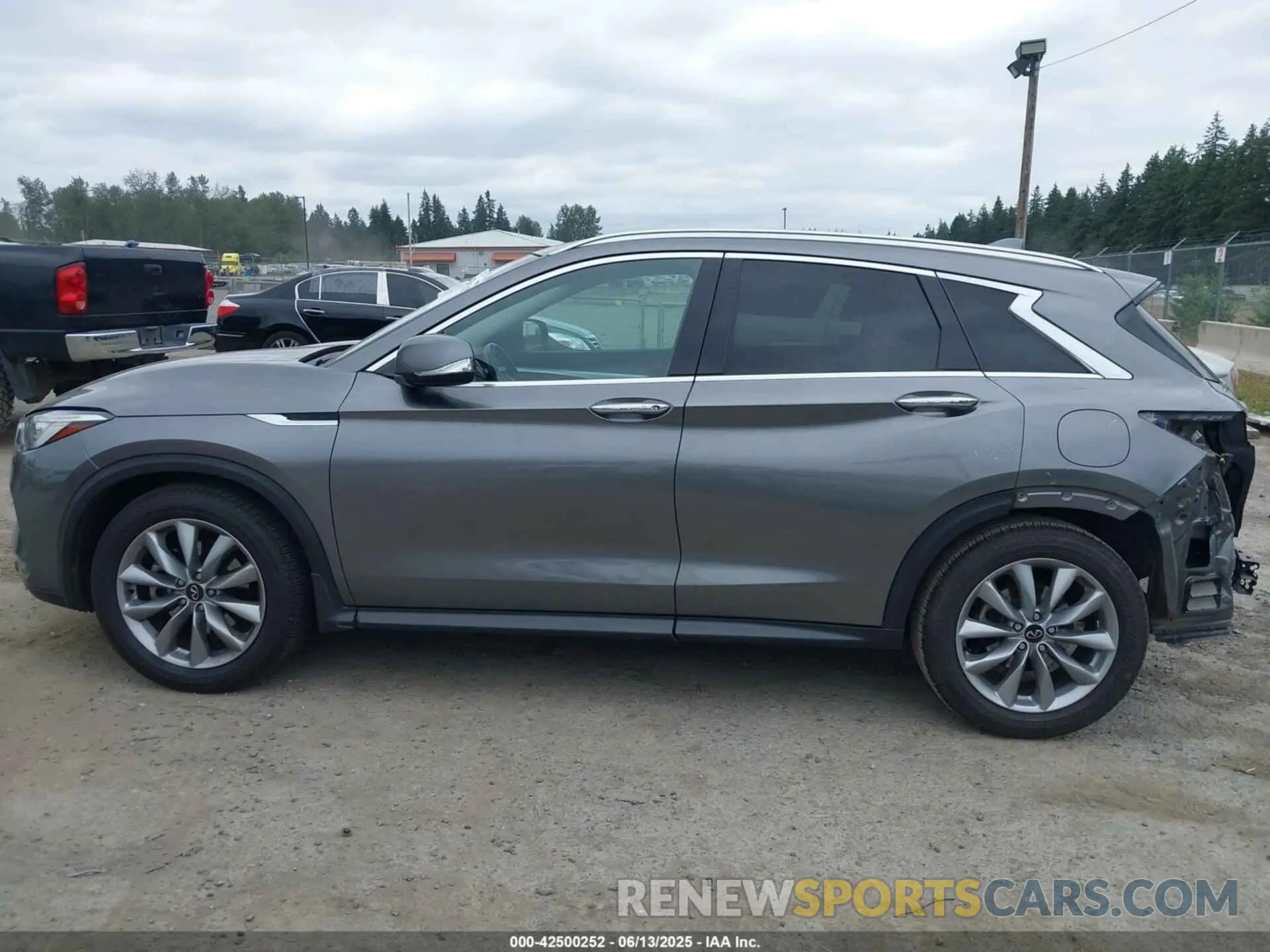 15 Photograph of a damaged car 3PCAJ5M1XLF117060 INFINITI QX50 2020