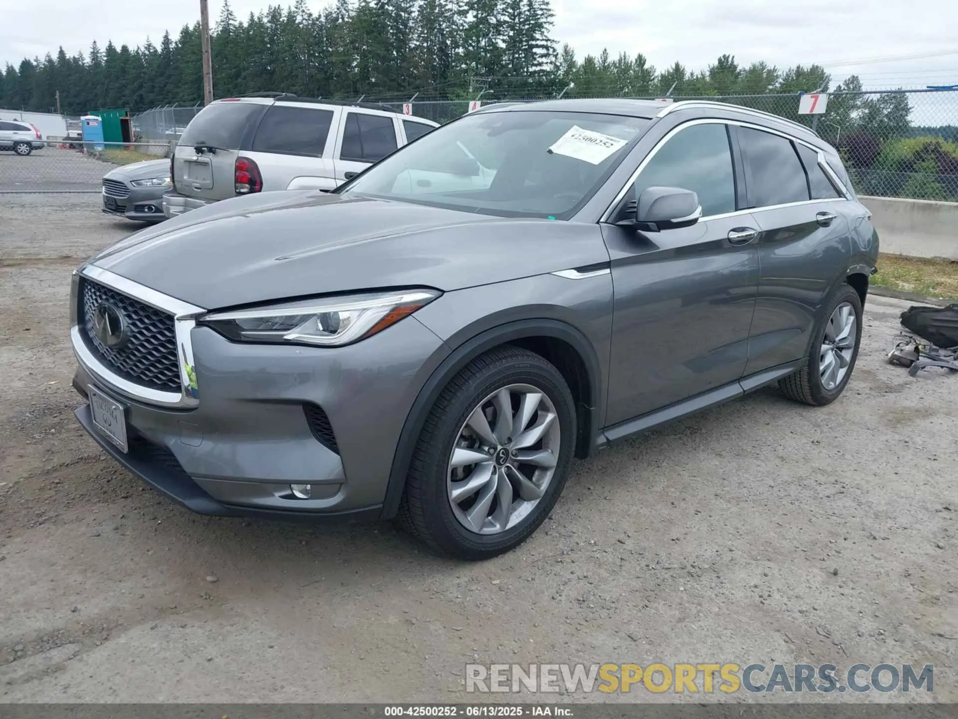 2 Photograph of a damaged car 3PCAJ5M1XLF117060 INFINITI QX50 2020