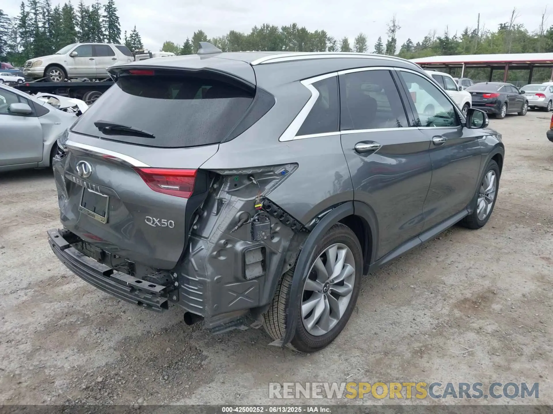 4 Photograph of a damaged car 3PCAJ5M1XLF117060 INFINITI QX50 2020