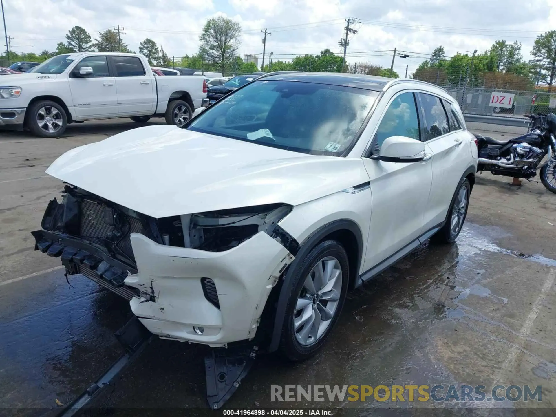 2 Фотография поврежденного автомобиля 3PCAJ5M30LF104237 INFINITI QX50 2020