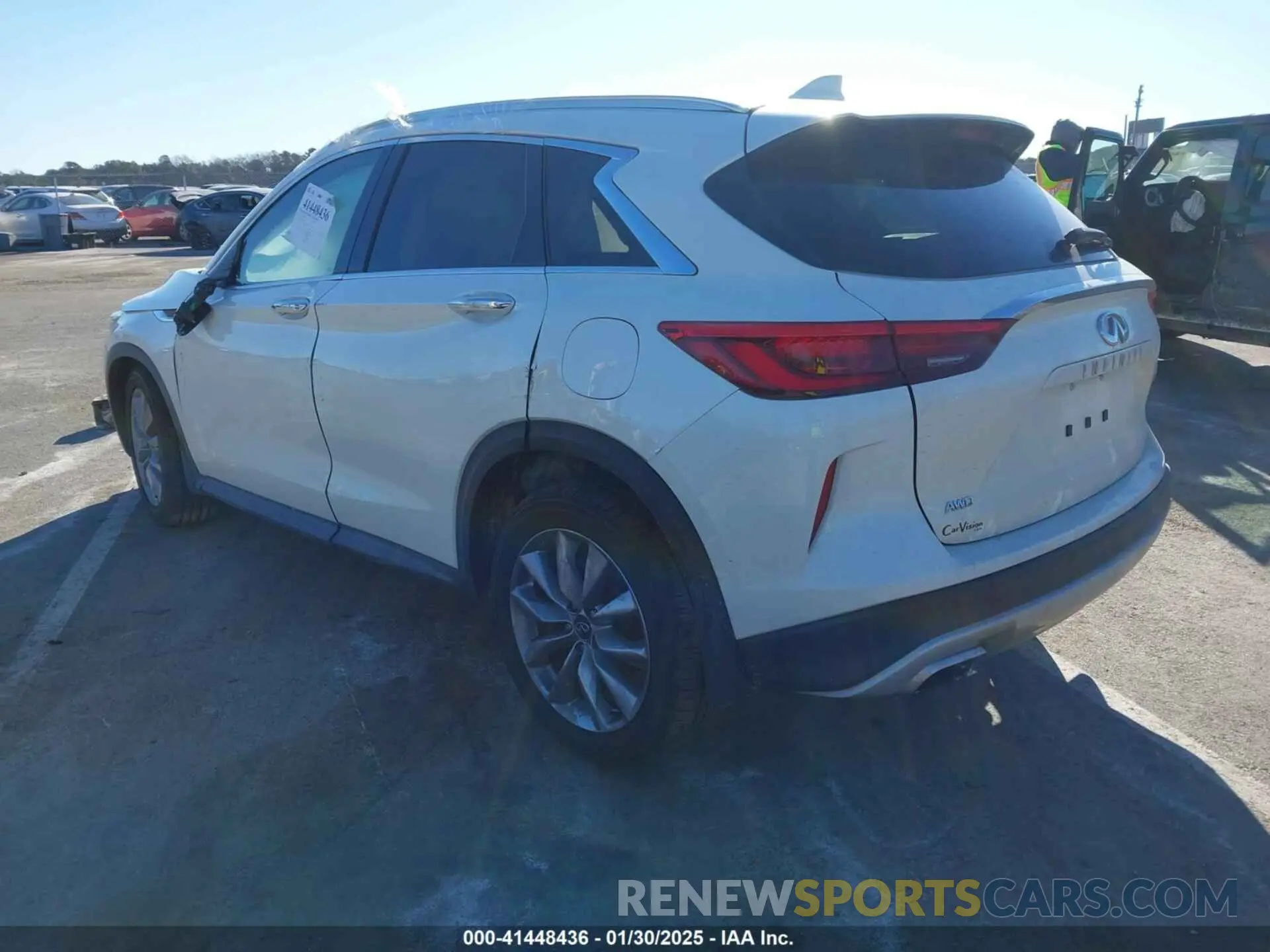 3 Фотография поврежденного автомобиля 3PCAJ5M37LF111864 INFINITI QX50 2020