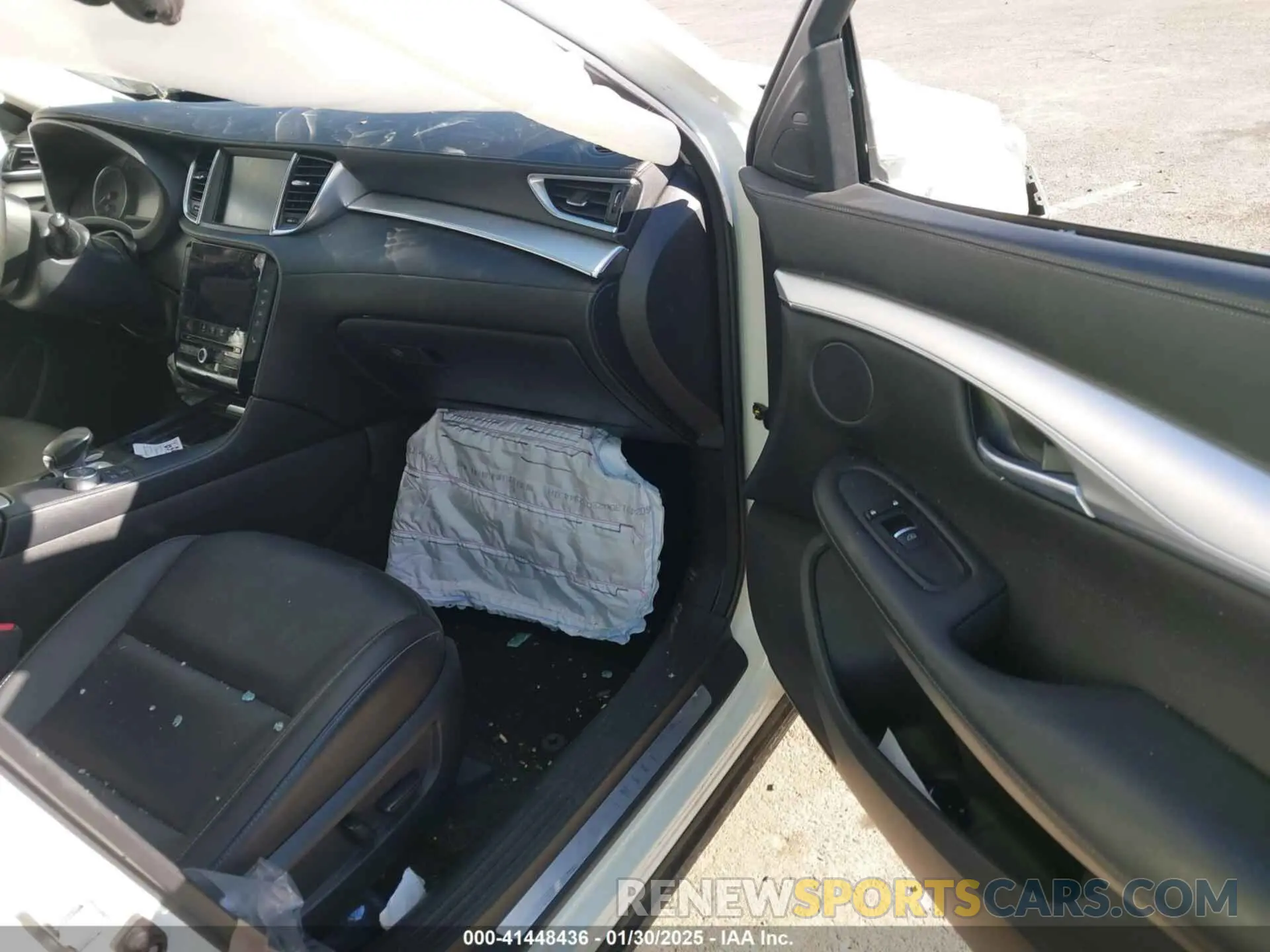 5 Фотография поврежденного автомобиля 3PCAJ5M37LF111864 INFINITI QX50 2020