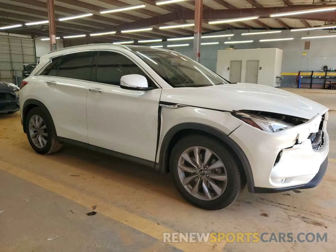 4 Фотография поврежденного автомобиля 3PCAJ5M38LF101201 INFINITI QX50 2020