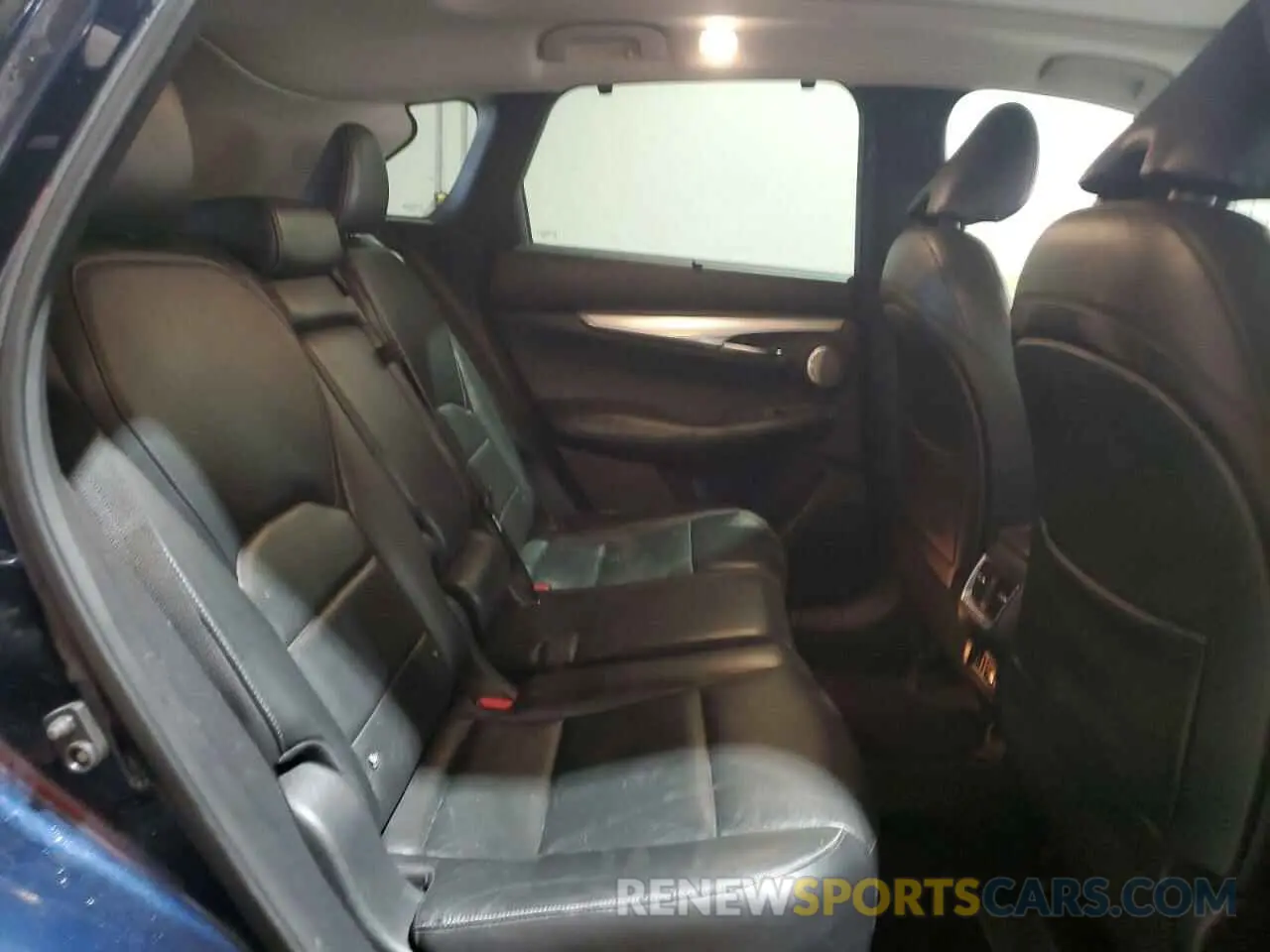 11 Photograph of a damaged car 3PCAJ5M38LF117690 INFINITI QX50 2020