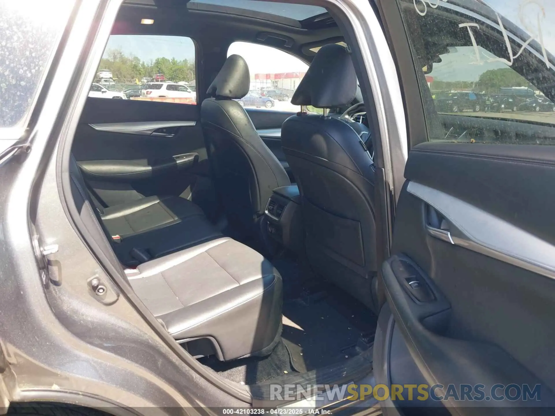 8 Photograph of a damaged car 3PCAJ5M39LF113955 INFINITI QX50 2020