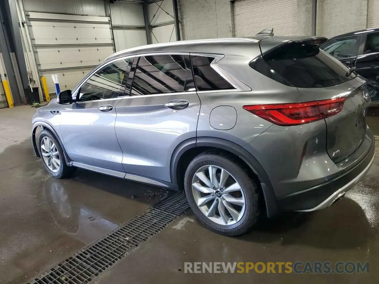 2 Photograph of a damaged car 3PCAJ5M3XLF101376 INFINITI QX50 2020