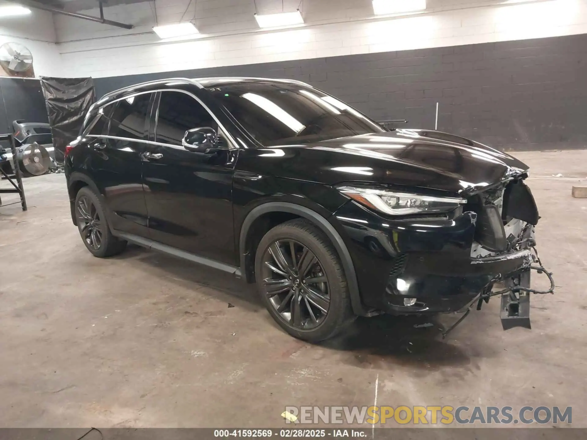 1 Photograph of a damaged car 3PCAJ5M3XLF111633 INFINITI QX50 2020