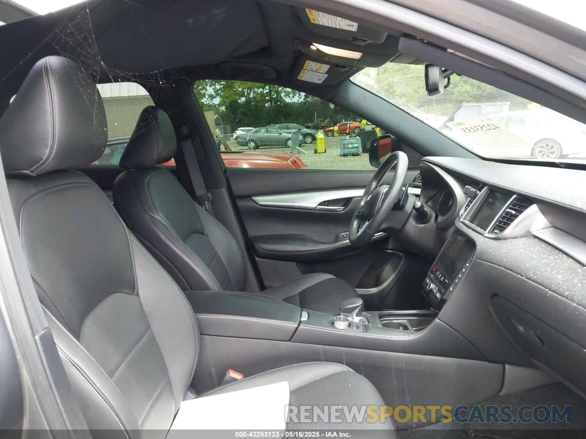 5 Photograph of a damaged car 3PCAJ5BA5MF111820 INFINITI QX50 2021
