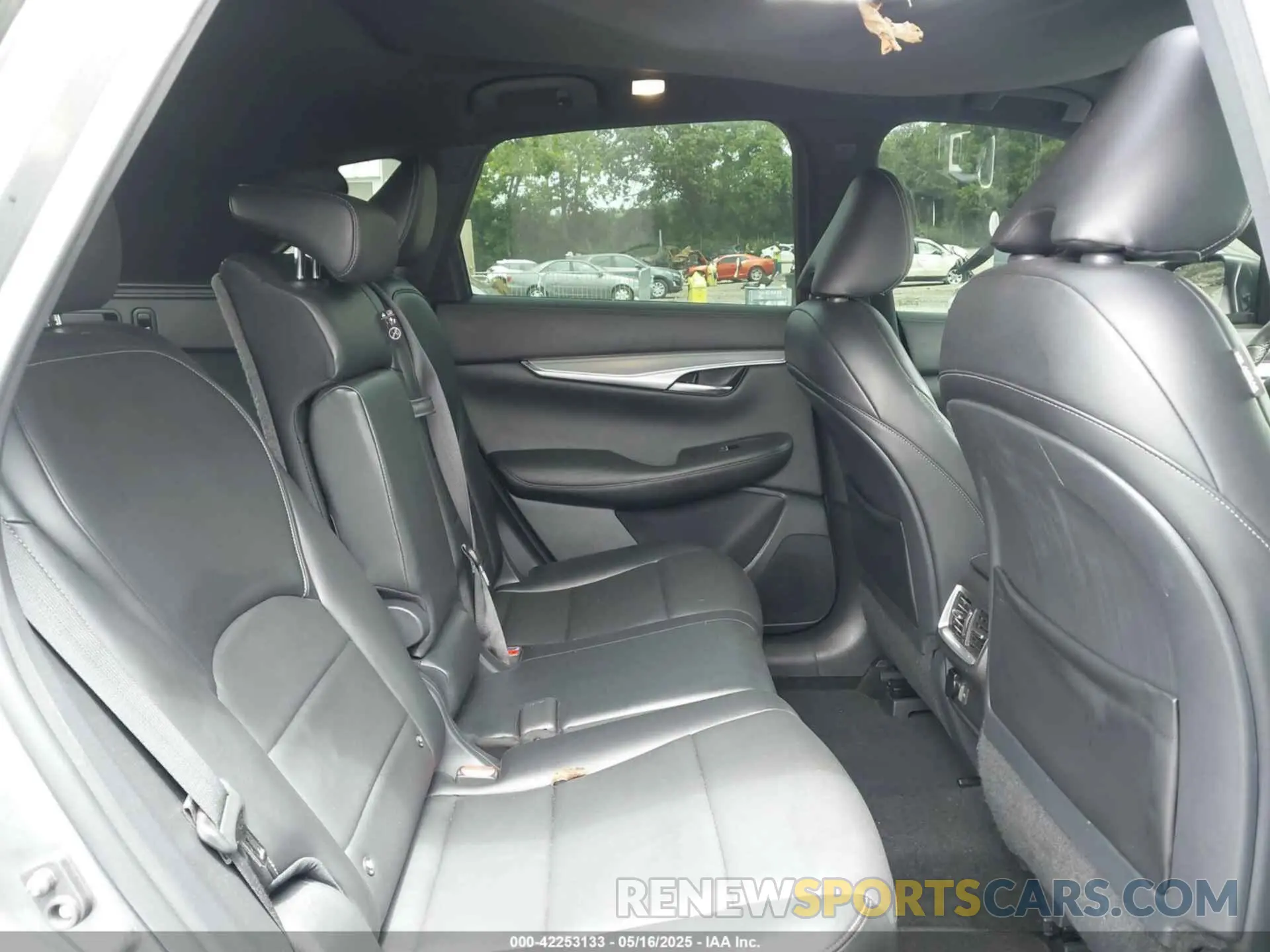 8 Photograph of a damaged car 3PCAJ5BA5MF111820 INFINITI QX50 2021
