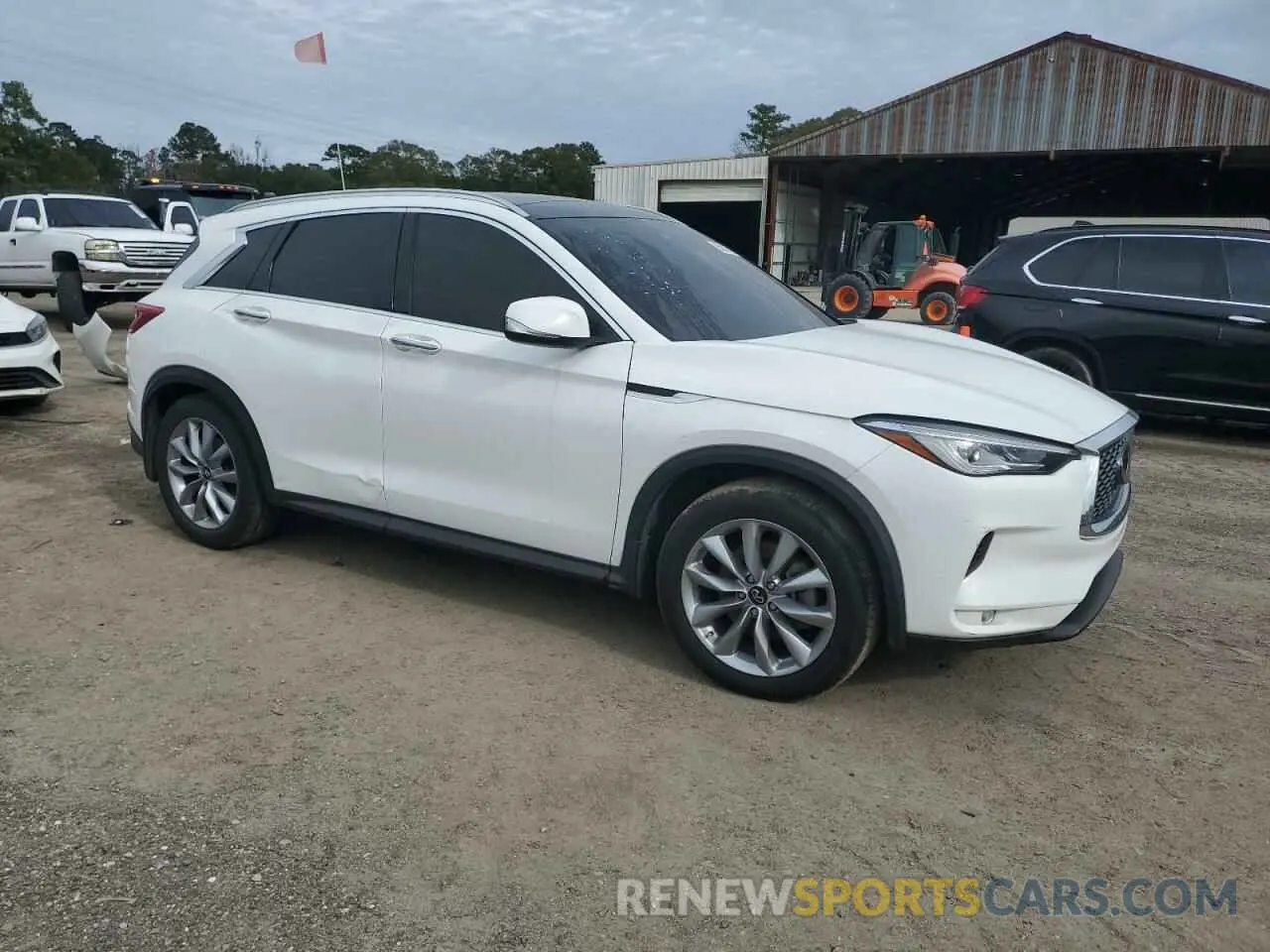 4 Photograph of a damaged car 3PCAJ5BAXMF107374 INFINITI QX50 2021