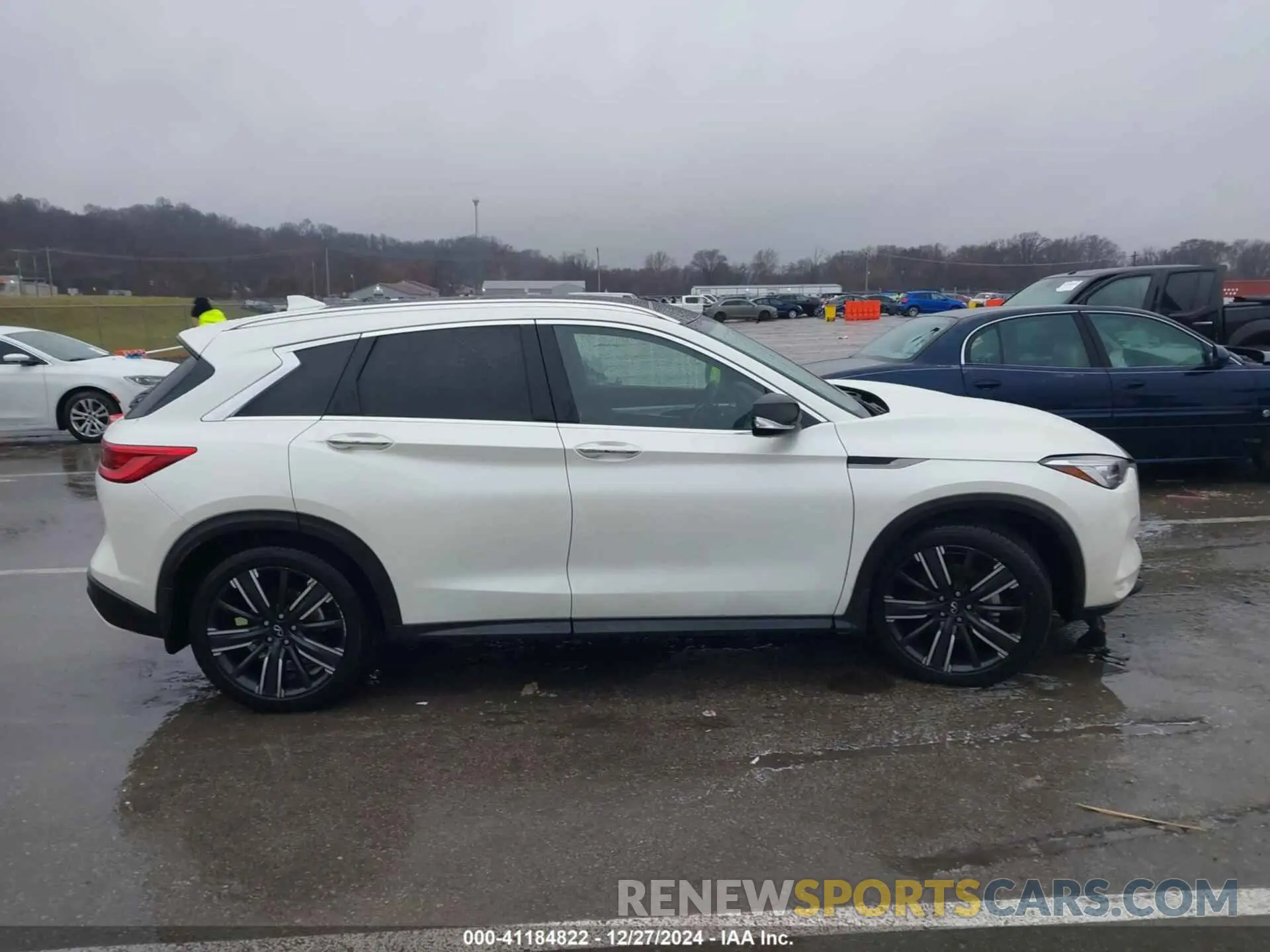 12 Photograph of a damaged car 3PCAJ5BB2MF112352 INFINITI QX50 2021
