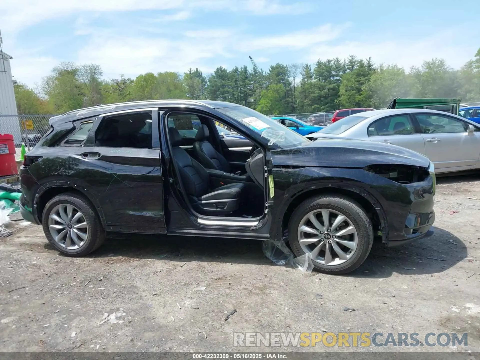 14 Photograph of a damaged car 3PCAJ5BB3MF109038 INFINITI QX50 2021