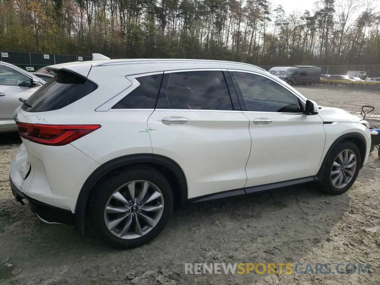 3 Photograph of a damaged car 3PCAJ5BB3MF114918 INFINITI QX50 2021