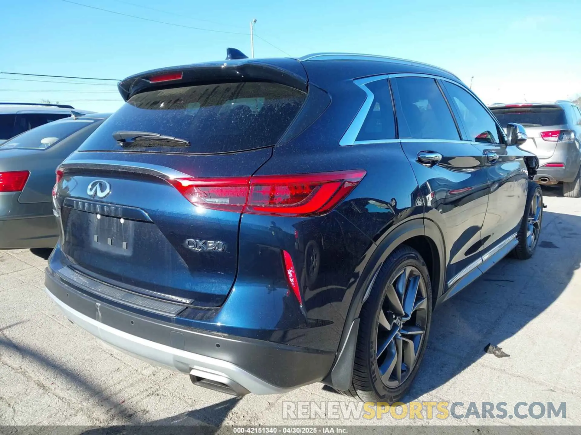 4 Photograph of a damaged car 3PCAJ5DA7MF100797 INFINITI QX50 2021