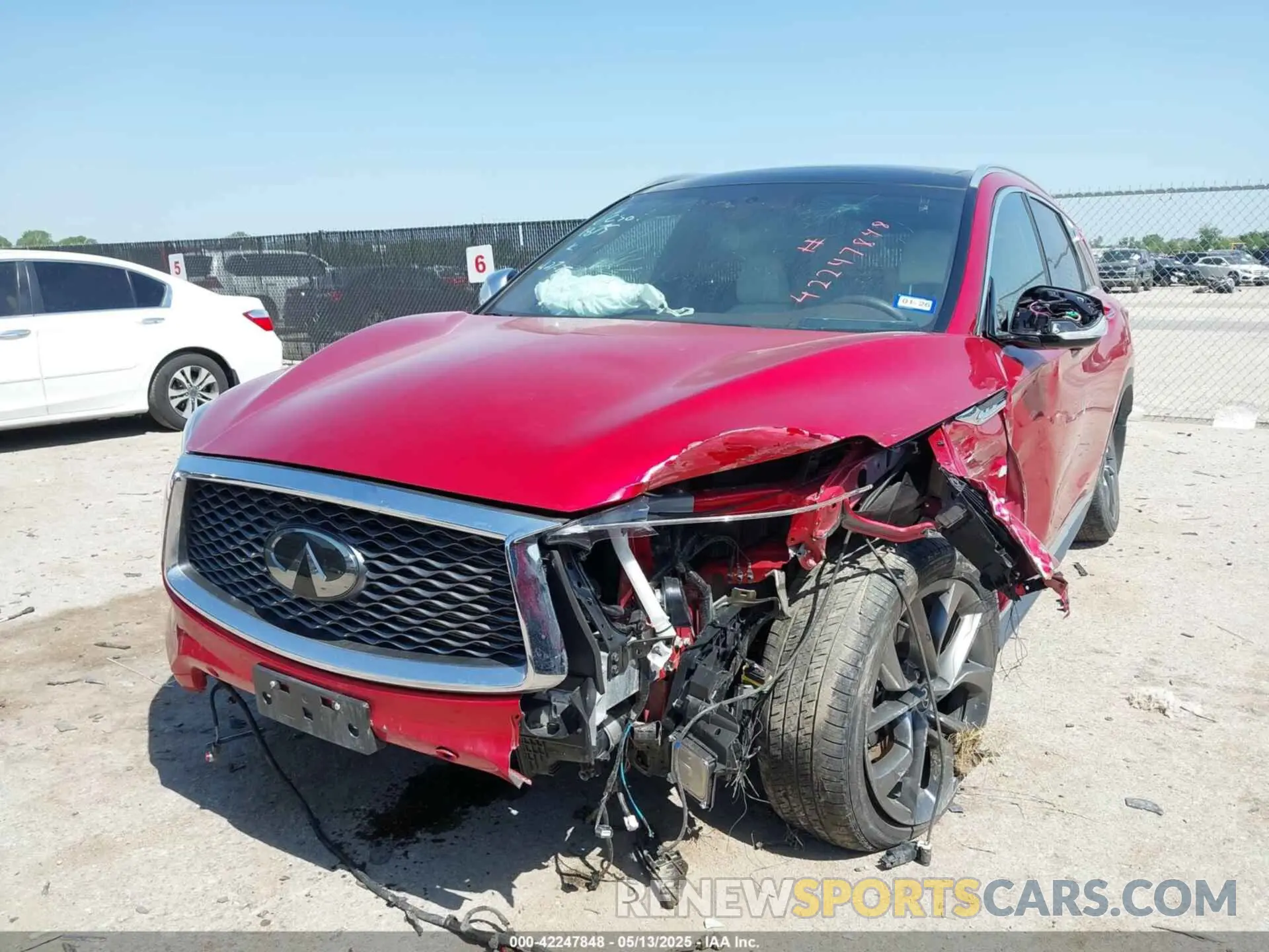 2 Фотография поврежденного автомобиля 3PCAJ5DB0MF111875 INFINITI QX50 2021
