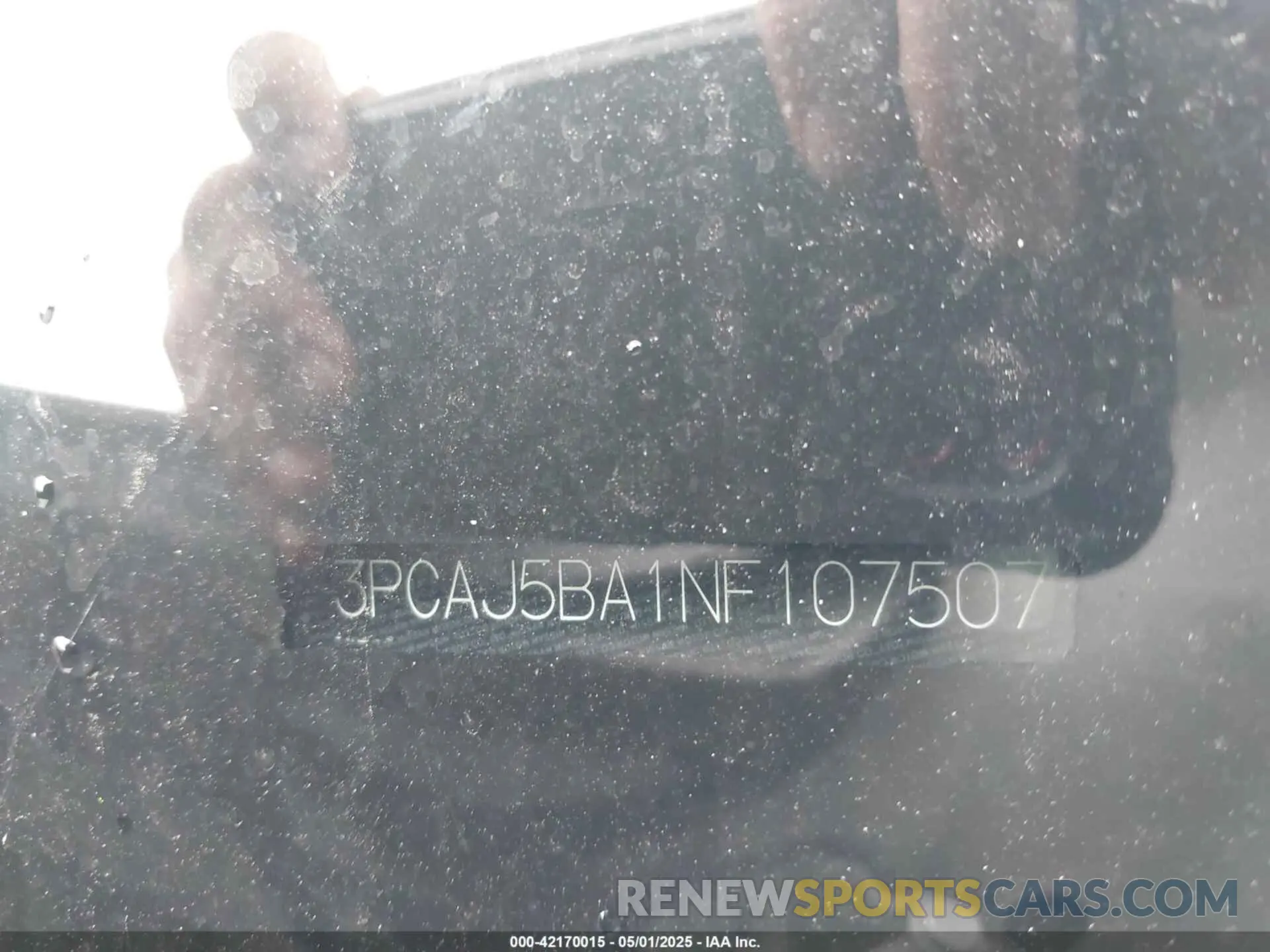 17 Photograph of a damaged car 3PCAJ5BA1NF107507 INFINITI QX50 2022