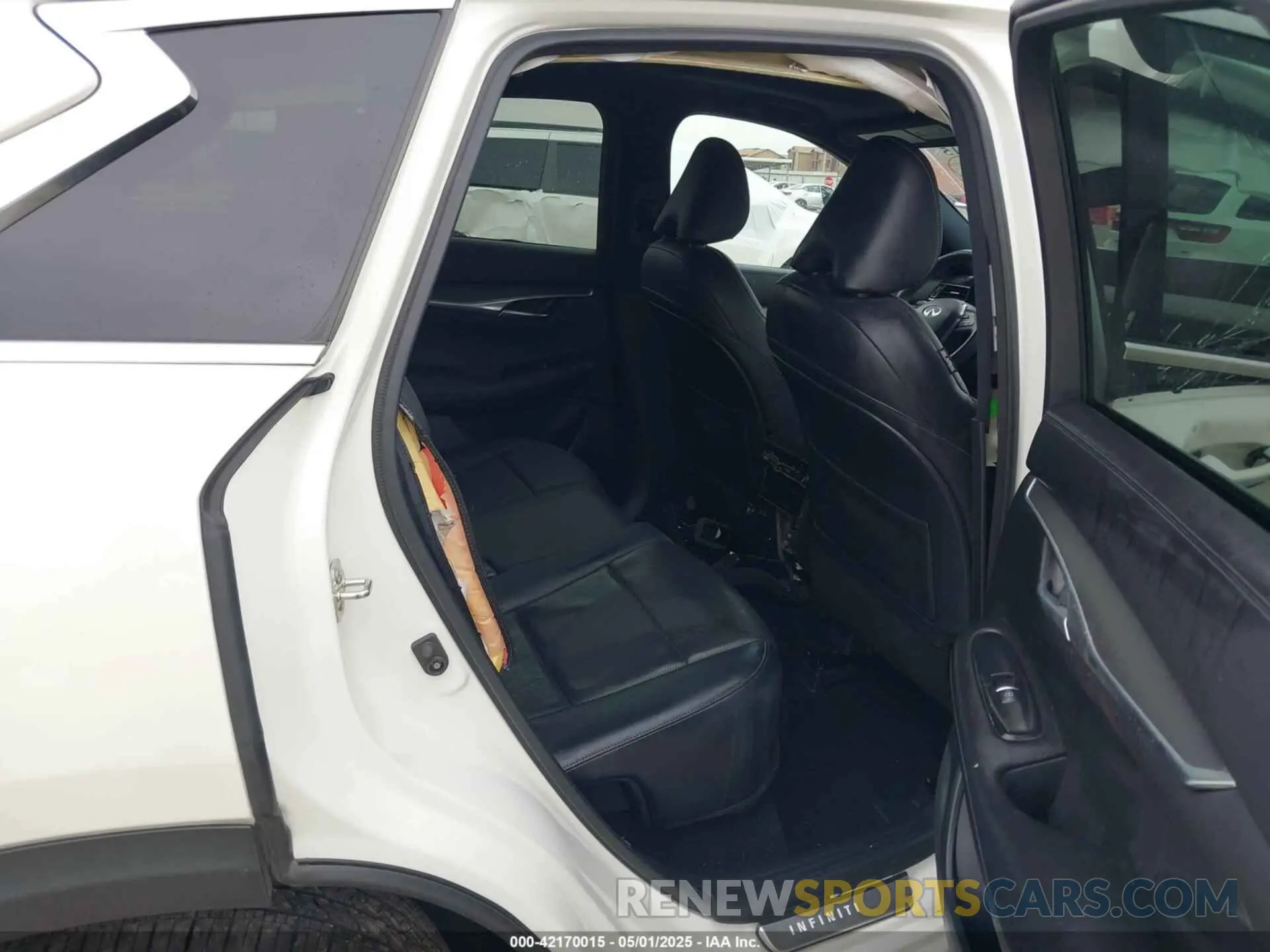 8 Photograph of a damaged car 3PCAJ5BA1NF107507 INFINITI QX50 2022