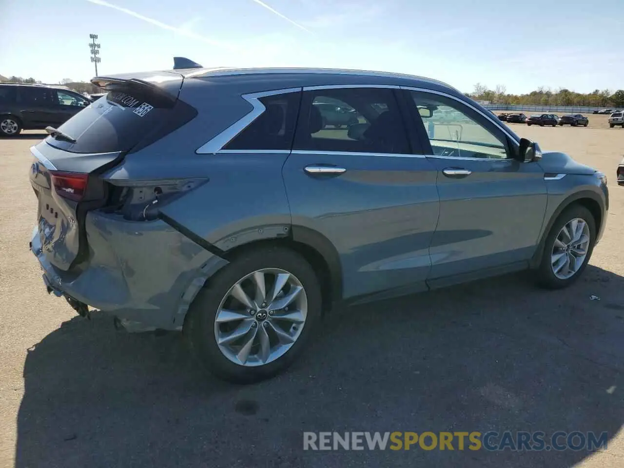 3 Фотография поврежденного автомобиля 3PCAJ5BB1NF120556 INFINITI QX50 2022