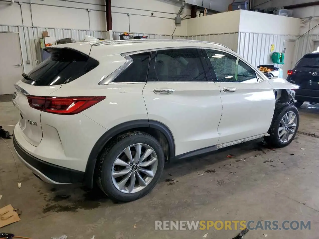 3 Photograph of a damaged car 3PCAJ5BB7NF114132 INFINITI QX50 2022