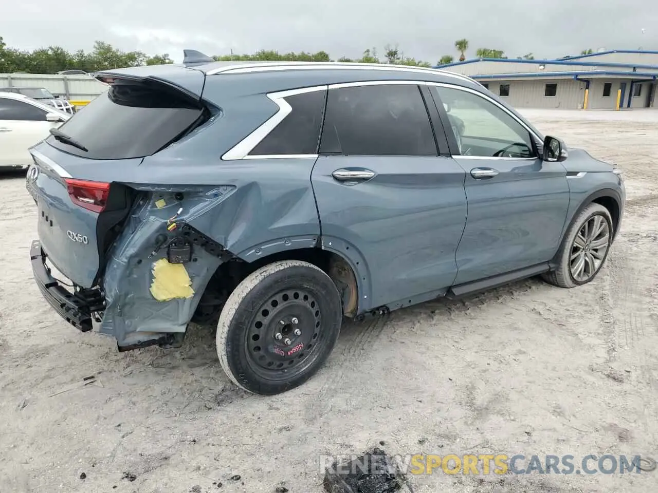 3 Photograph of a damaged car 3PCAJ5EA6NF109877 INFINITI QX50 2022