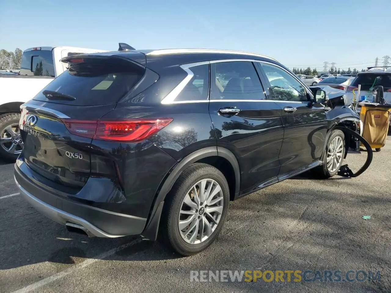 3 Фотография поврежденного автомобиля 3PCAJ5BA5PF121395 INFINITI QX50 2023
