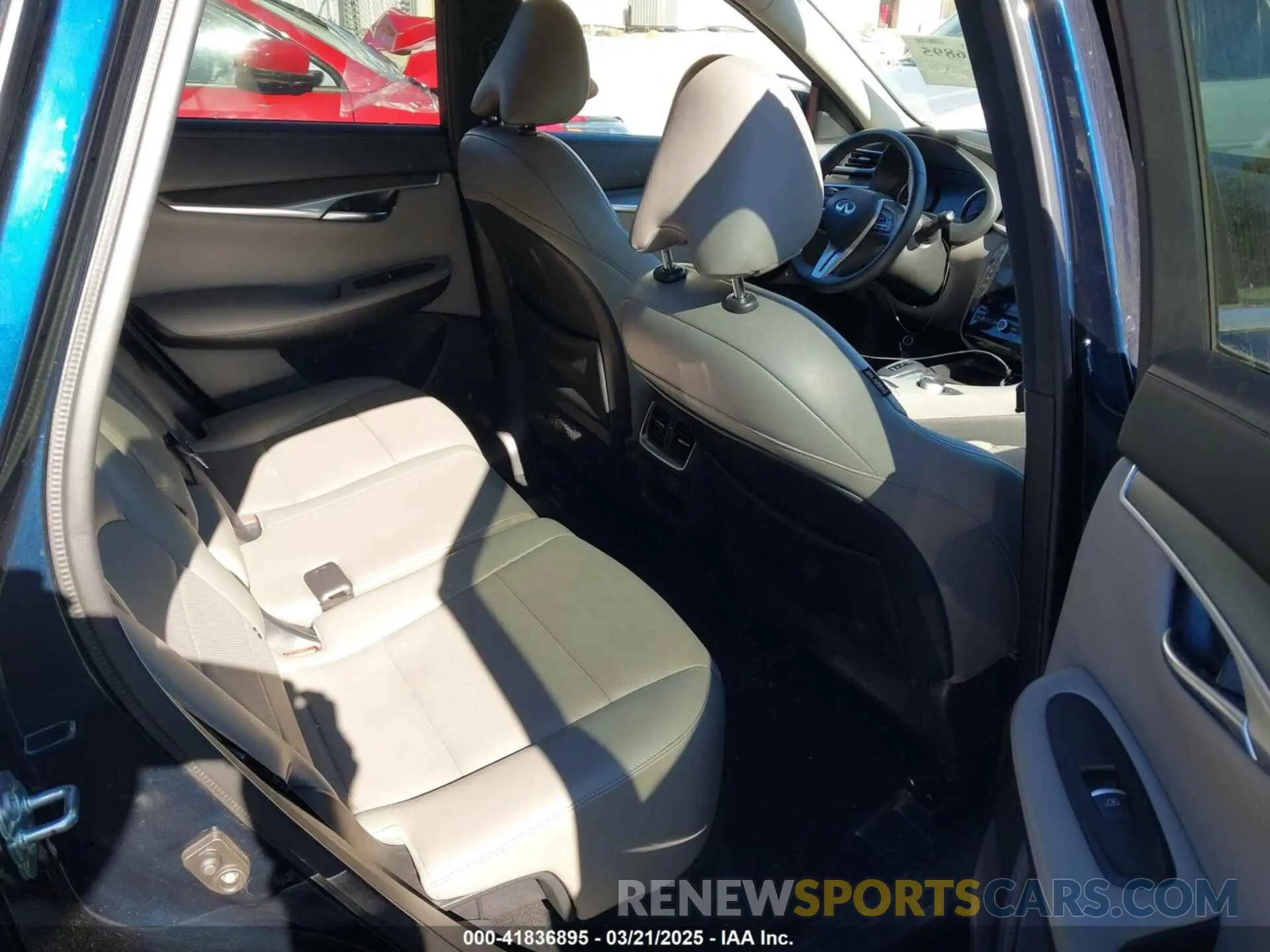 8 Фотография поврежденного автомобиля 3PCAJ5BA6PF104962 INFINITI QX50 2023
