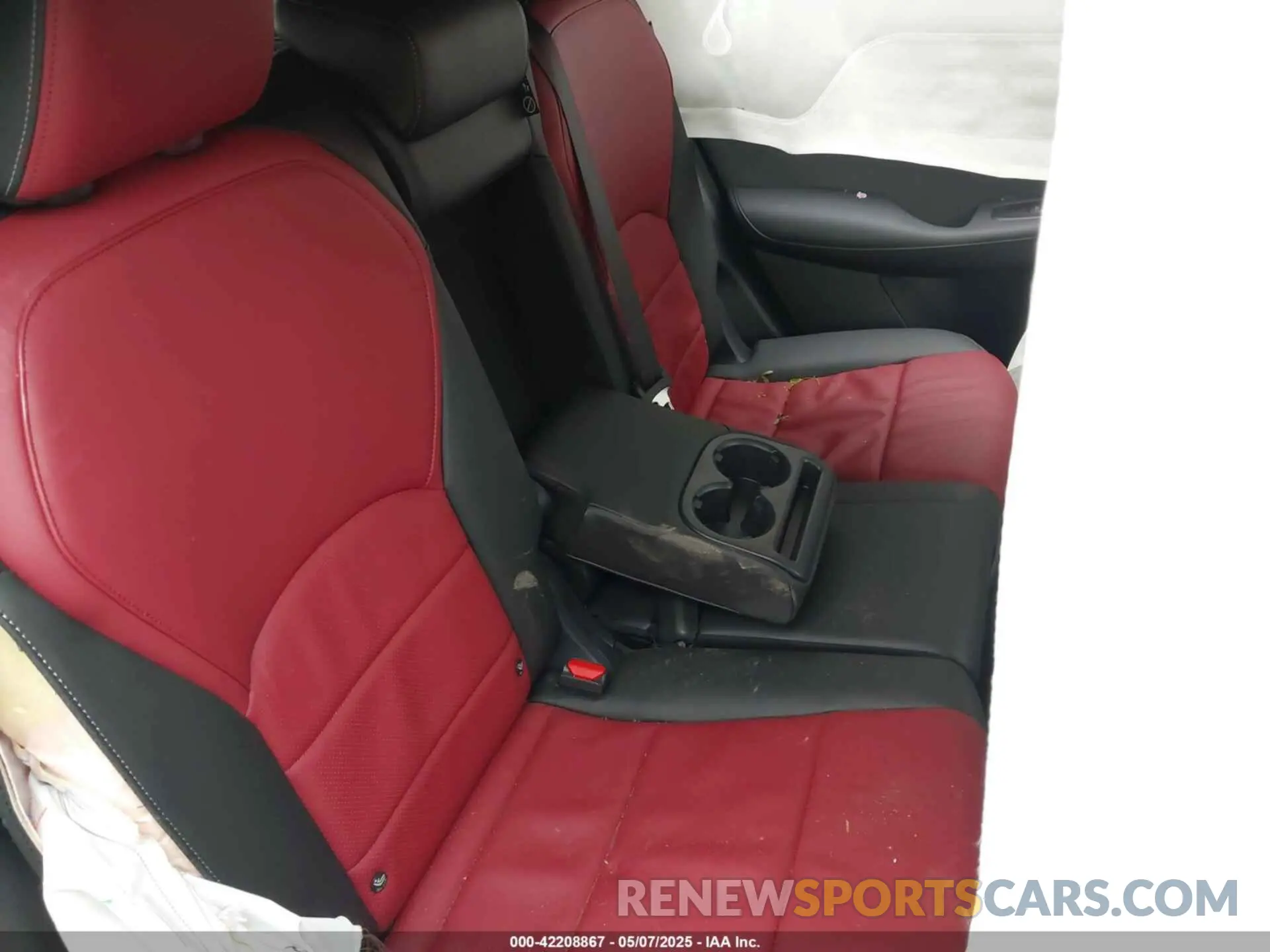 8 Photograph of a damaged car 3PCAJ5FB5SF103880 INFINITI QX50 2025
