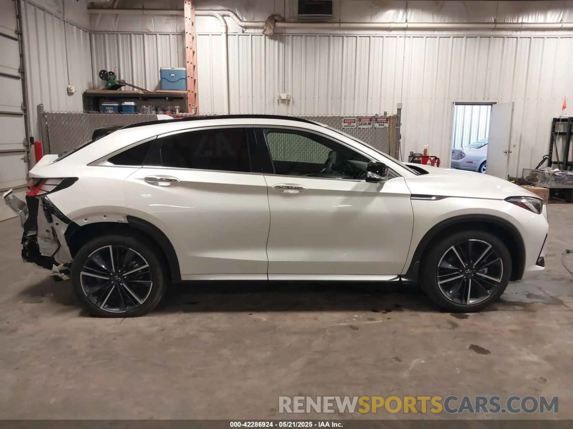 13 Фотография поврежденного автомобиля 3PCAJ5KR3PF121093 INFINITI QX55 2023