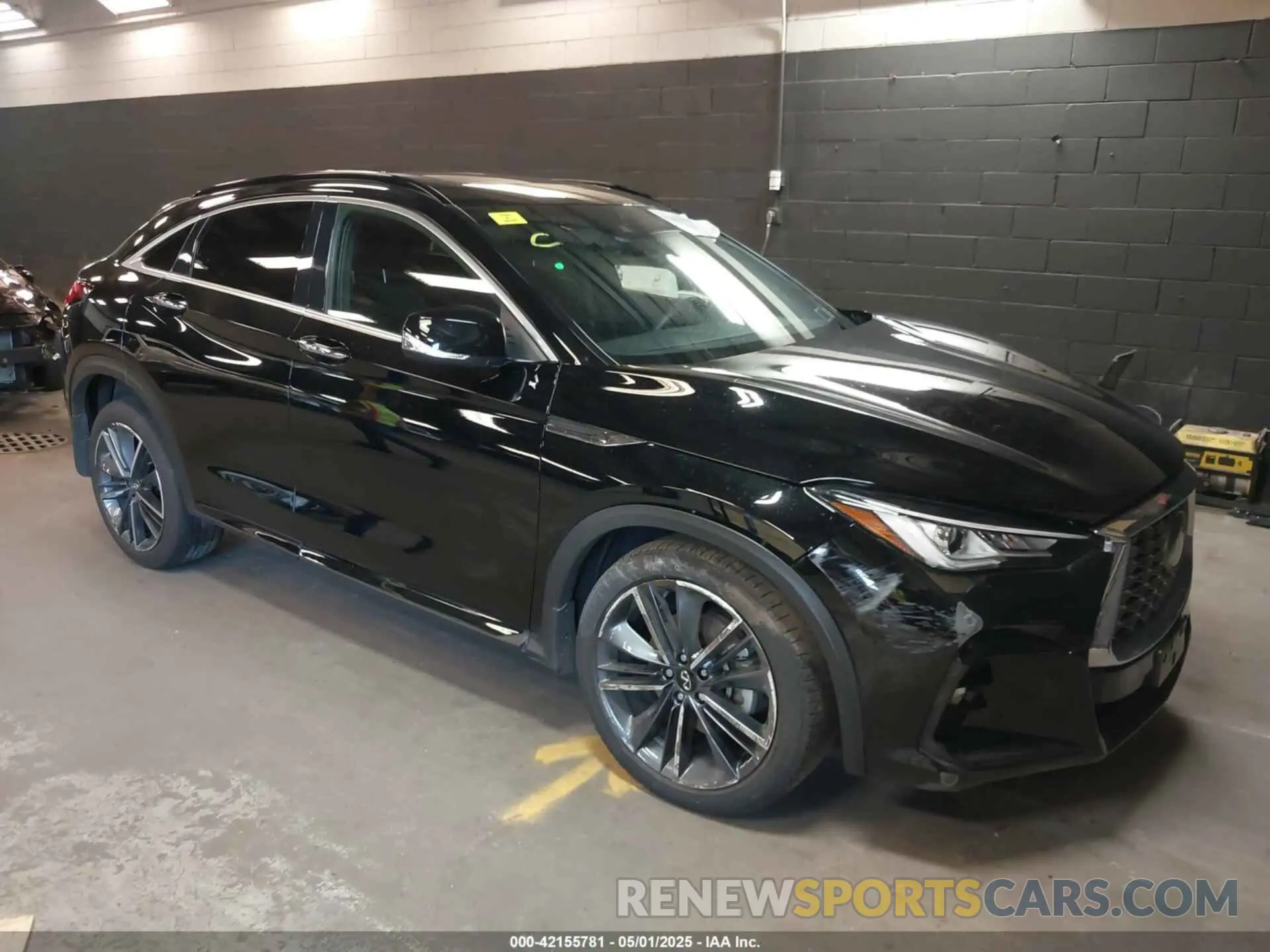 1 Photograph of a damaged car 3PCAJ5JRXRF105669 INFINITI QX55 2024