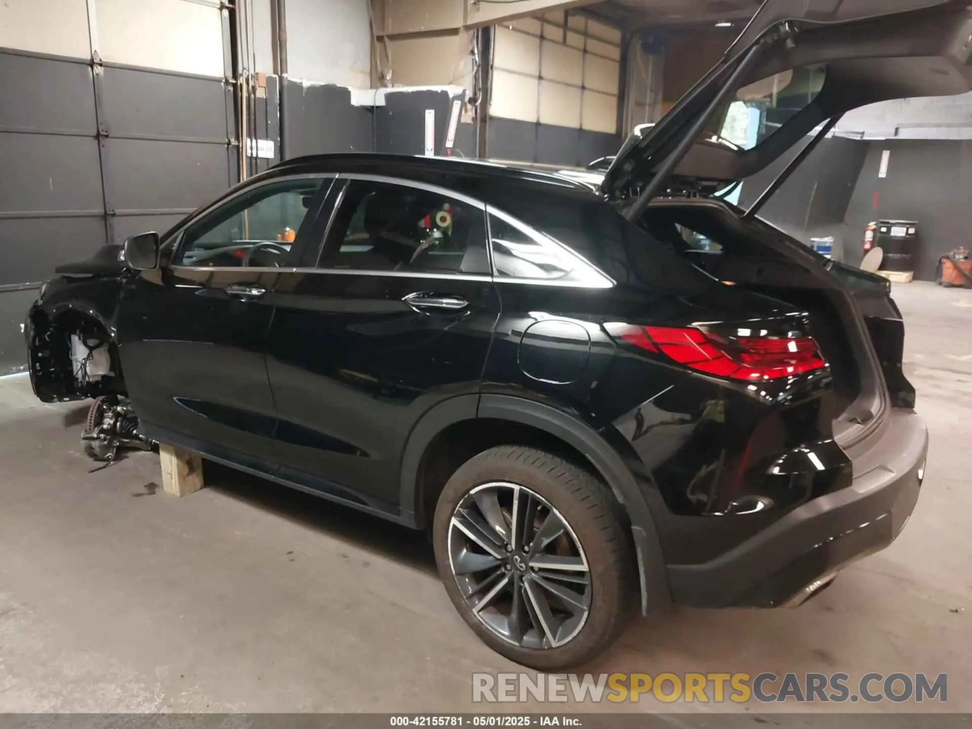 3 Photograph of a damaged car 3PCAJ5JRXRF105669 INFINITI QX55 2024