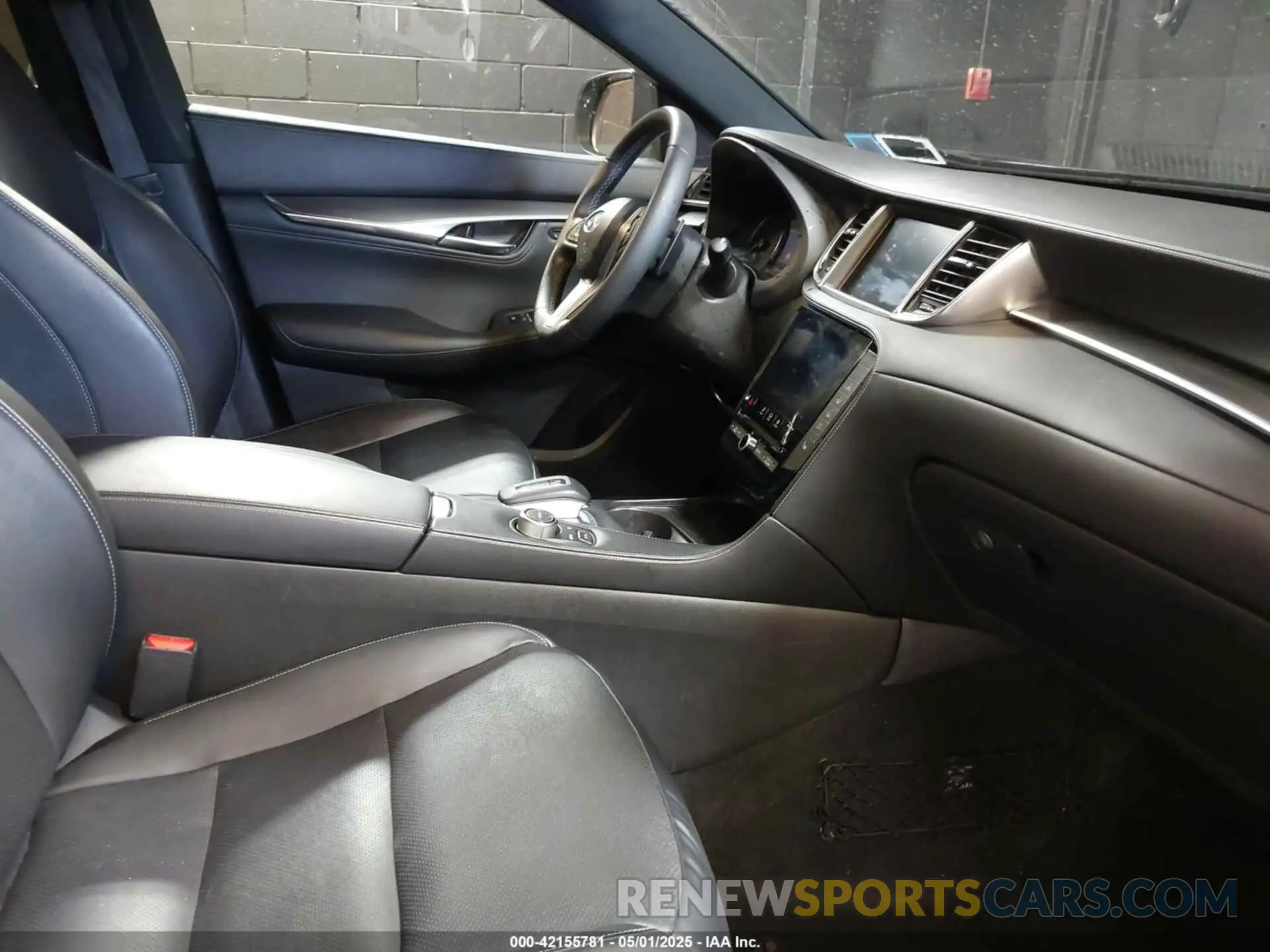 5 Photograph of a damaged car 3PCAJ5JRXRF105669 INFINITI QX55 2024