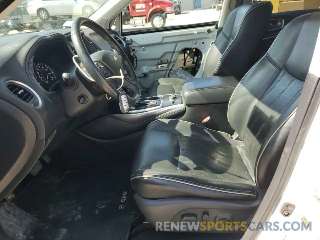7 Photograph of a damaged car 5N1DL0MM0KC515907 INFINITI QX60 2019