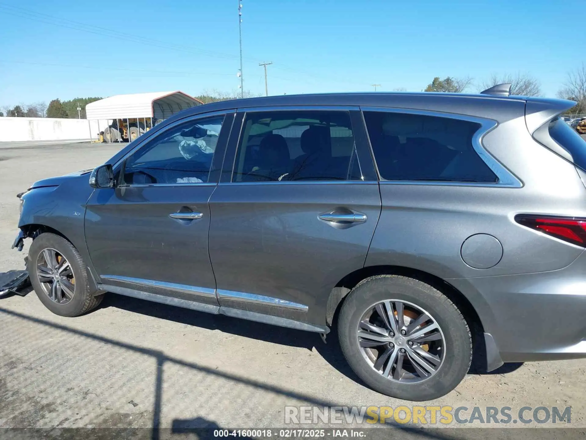 14 Photograph of a damaged car 5N1DL0MM2KC514743 INFINITI QX60 2019