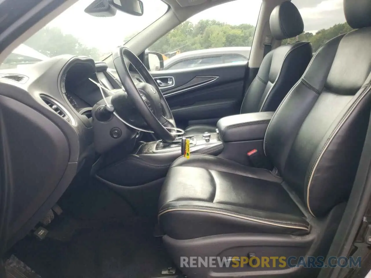 7 Photograph of a damaged car 5N1DL0MM2KC515858 INFINITI QX60 2019