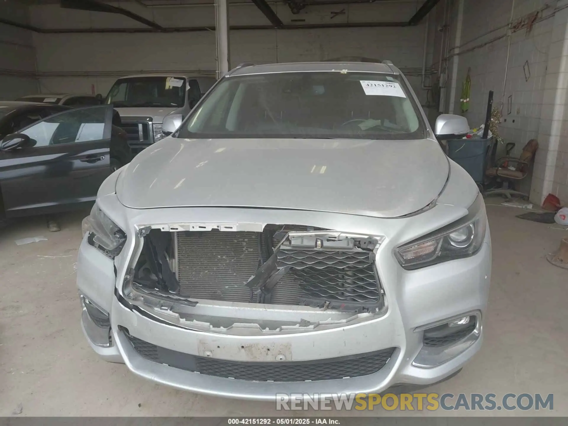 12 Photograph of a damaged car 5N1DL0MM3KC505730 INFINITI QX60 2019